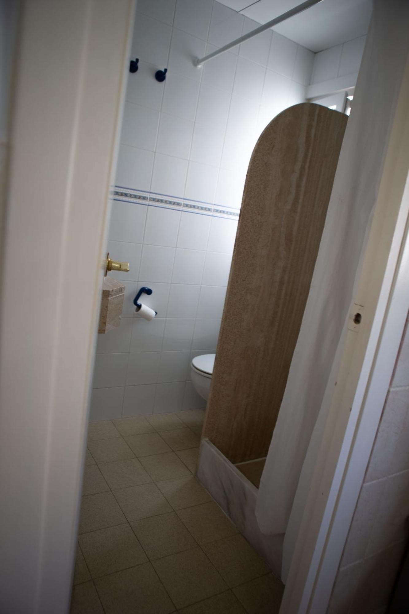 Basic Triple Room