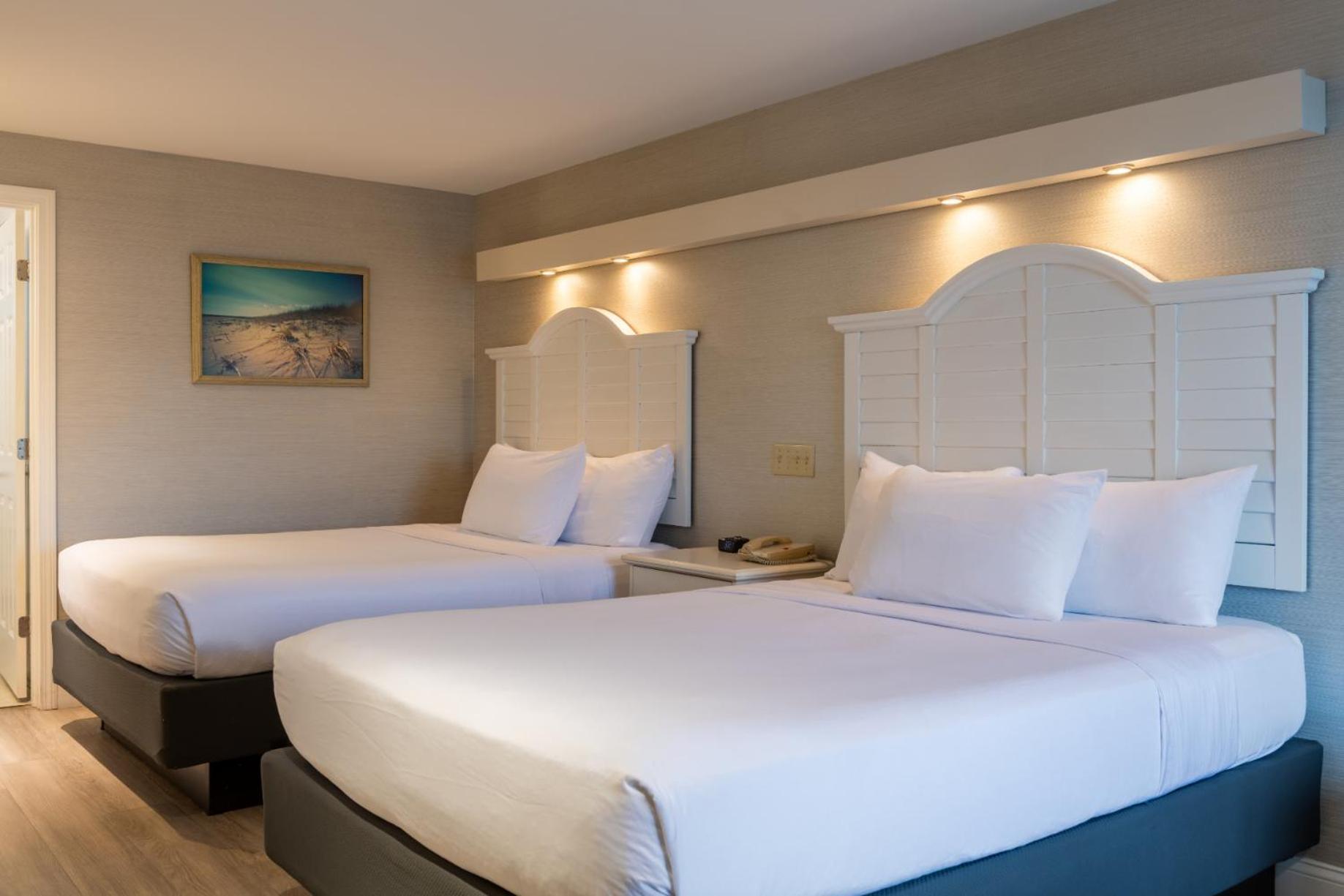 Queen Room with Two Queen Beds with Limited Ocean View- 1st Floor,1742779160:JPEG