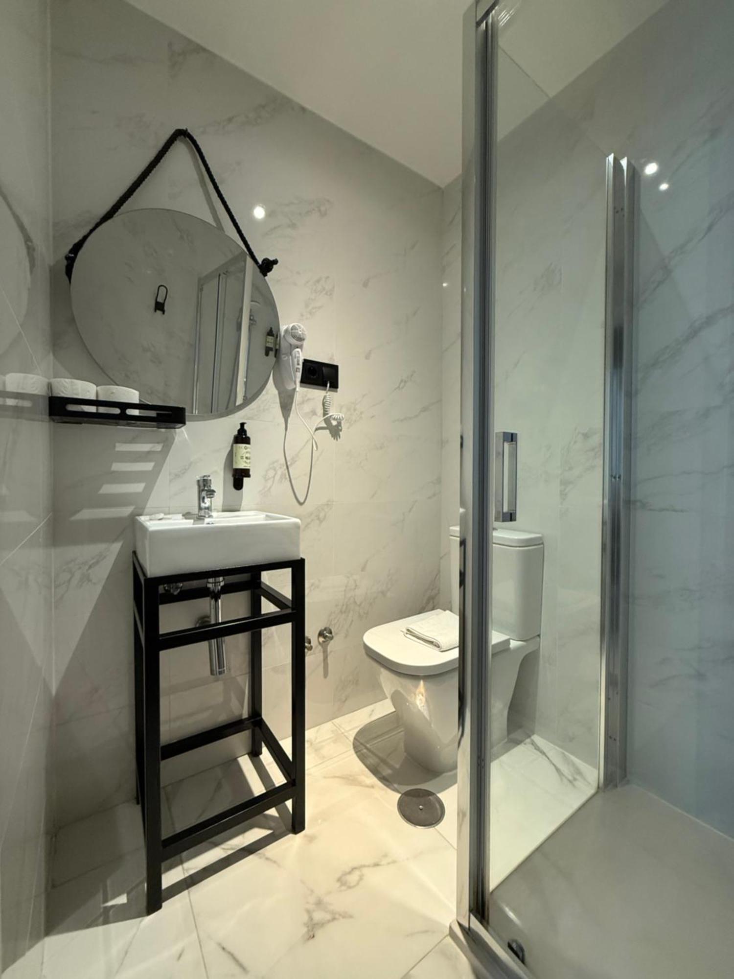 Superior Double Room Private Bathroom