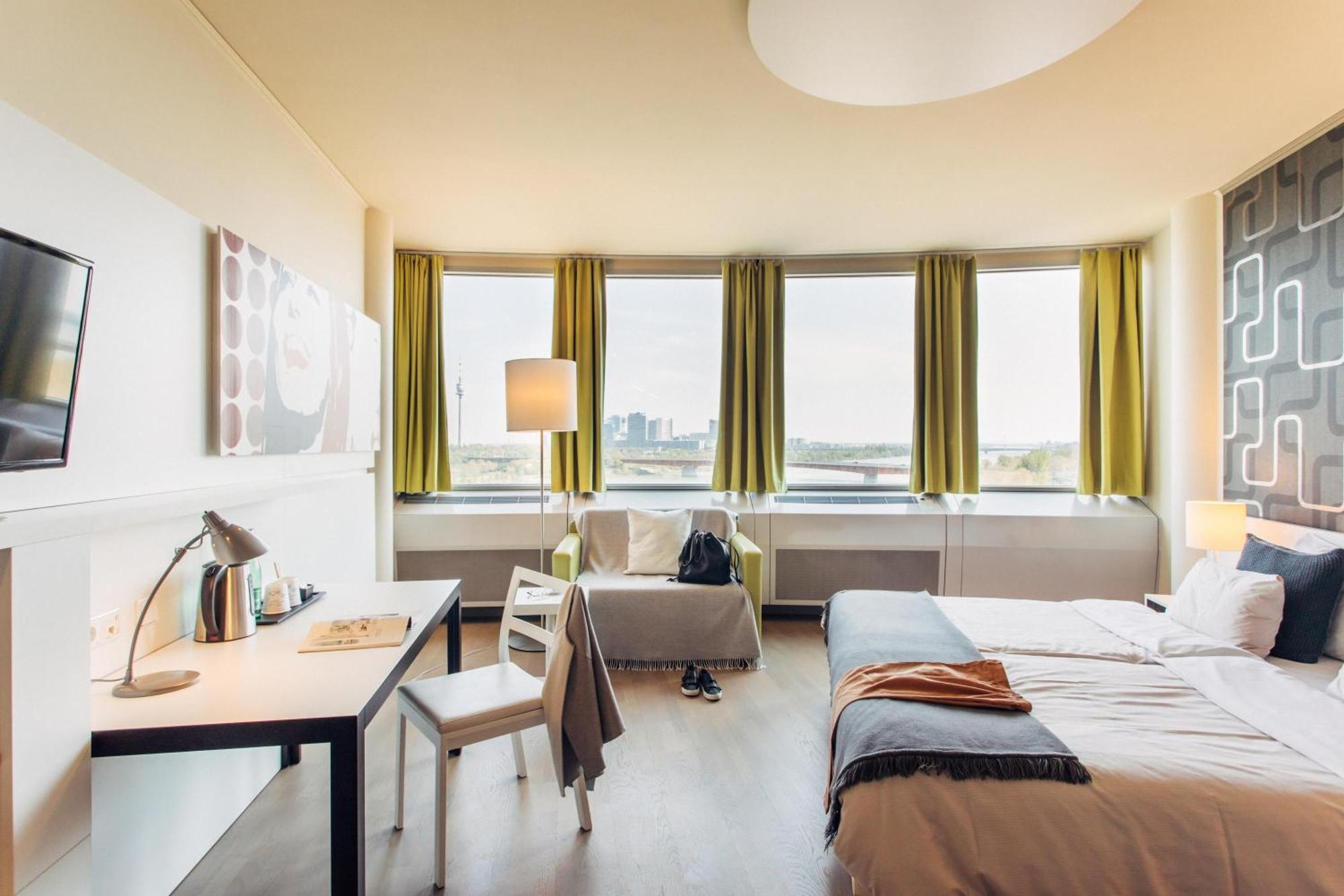 Standard Room River View,1742786318:JPEG