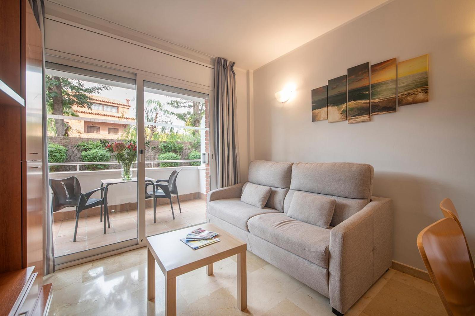 One-Bedroom Apartment