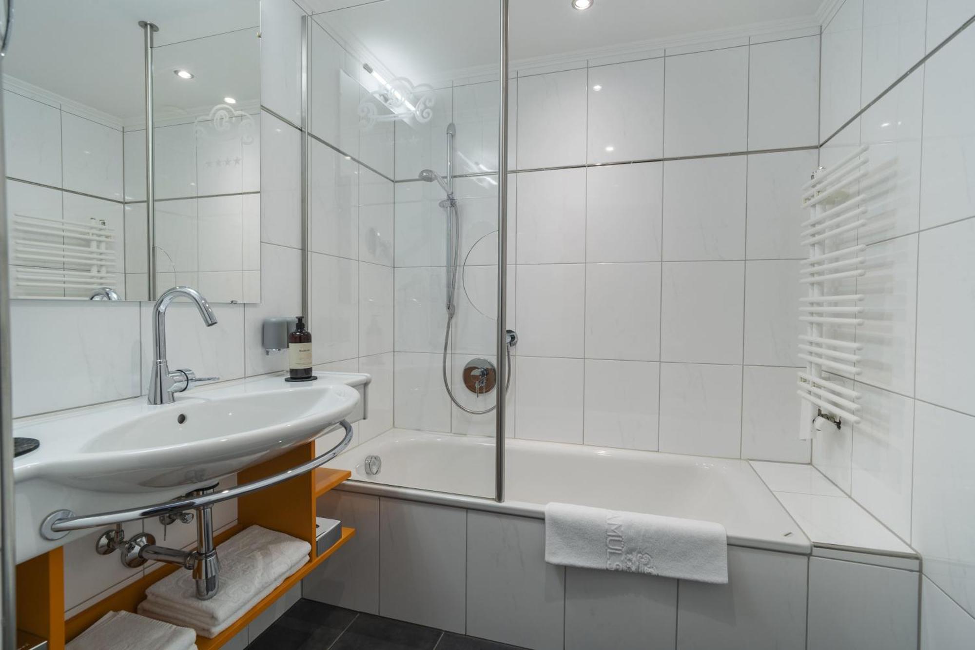 Double Room Mountain View