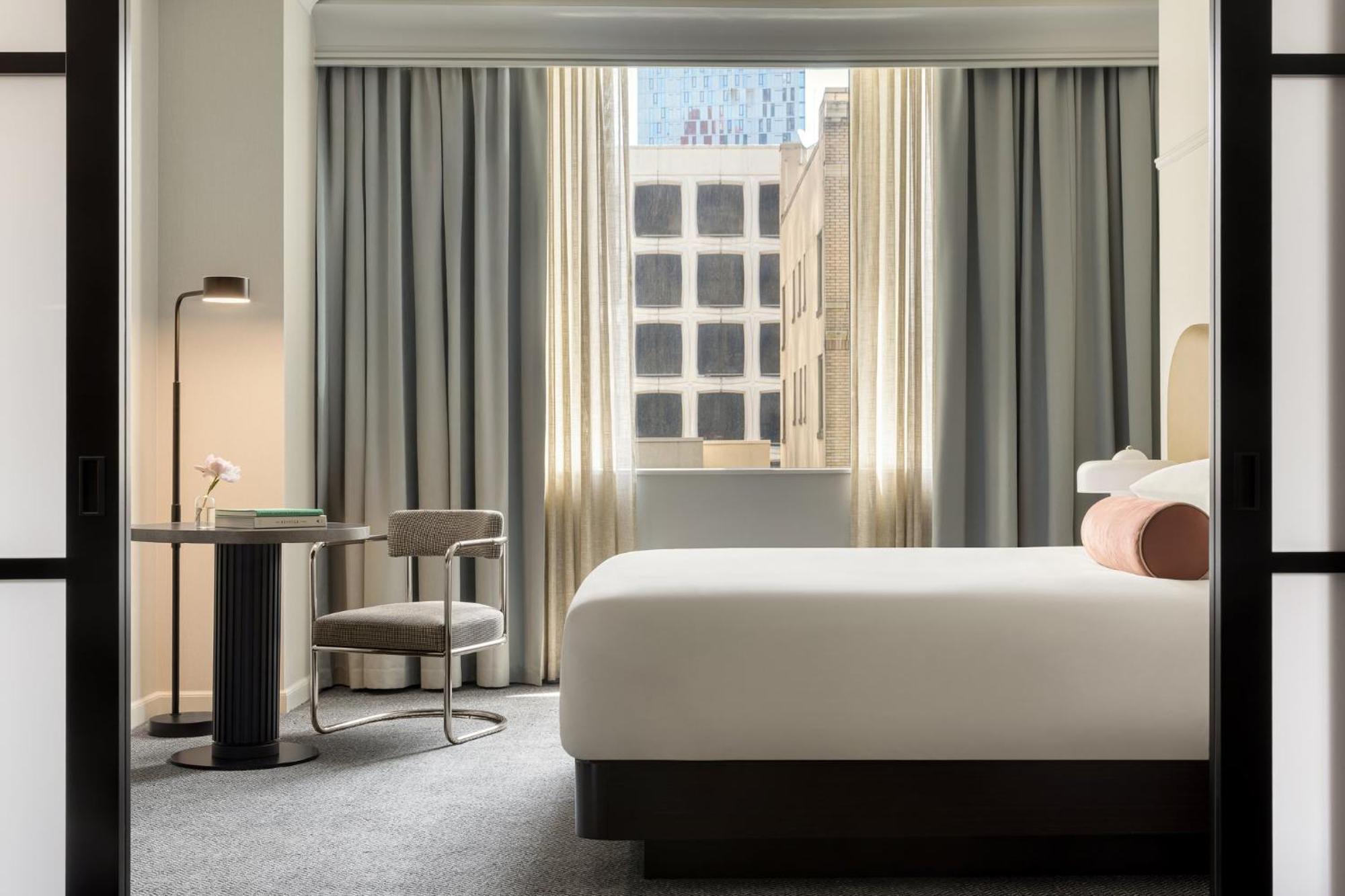 Premium King Room