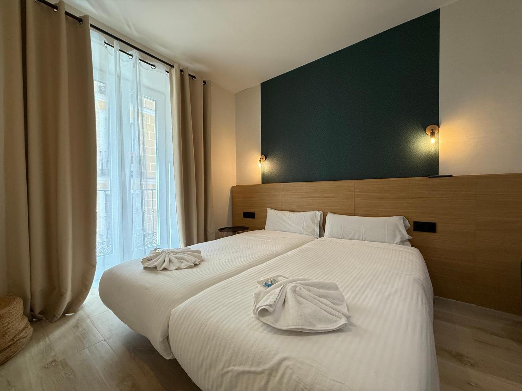 Superior Double Room Private Bathroom
