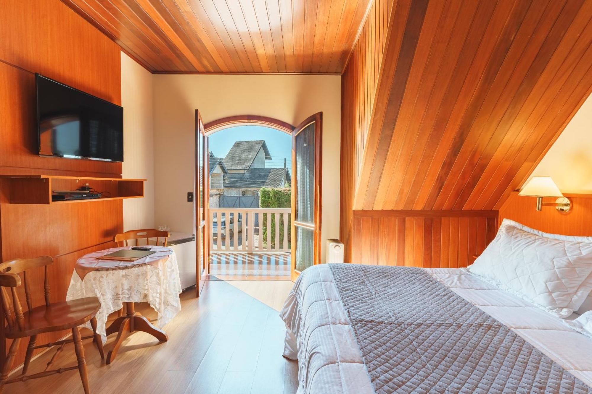Economy Double Room External