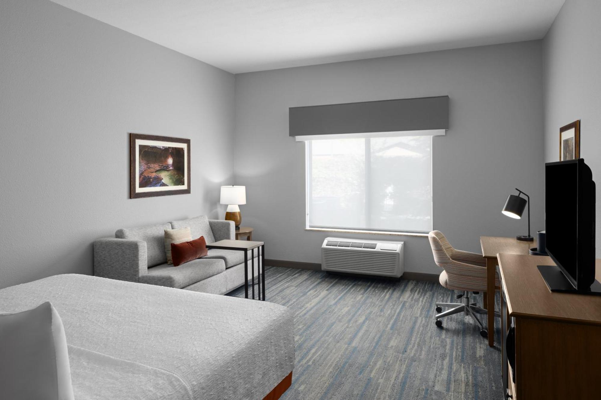 King Studio Sofa Bed Non-Smoking