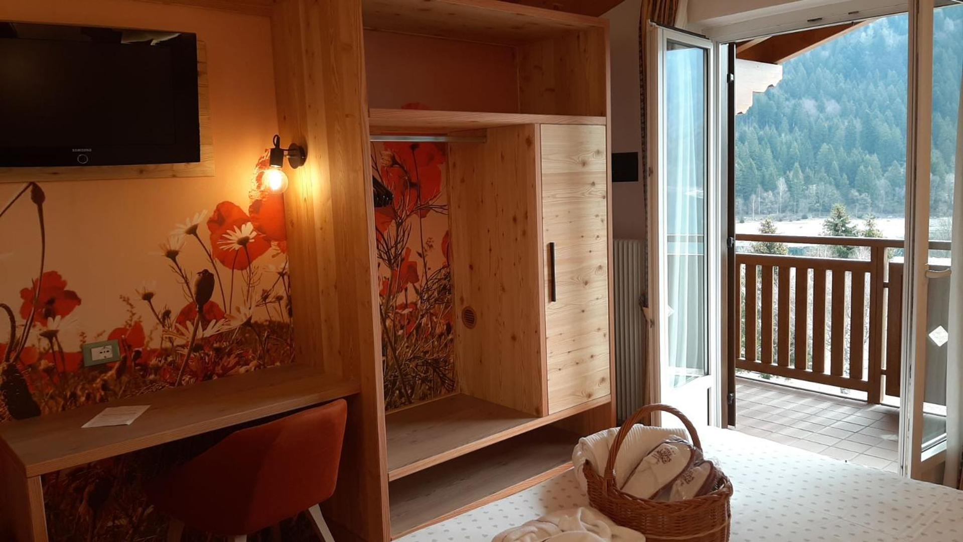 Comfort Double or Twin Room Lake View
