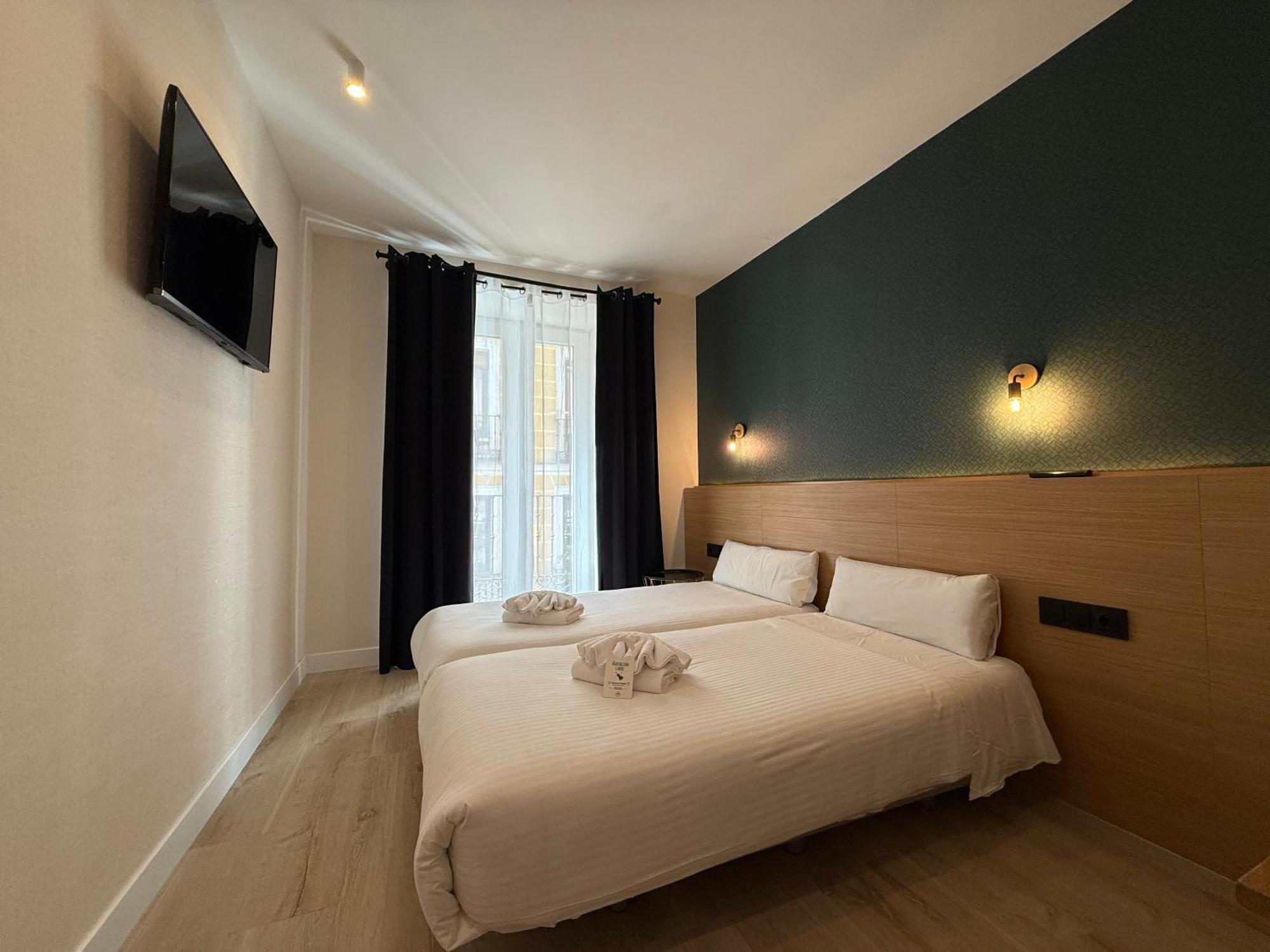 Superior Double Room Private Bathroom