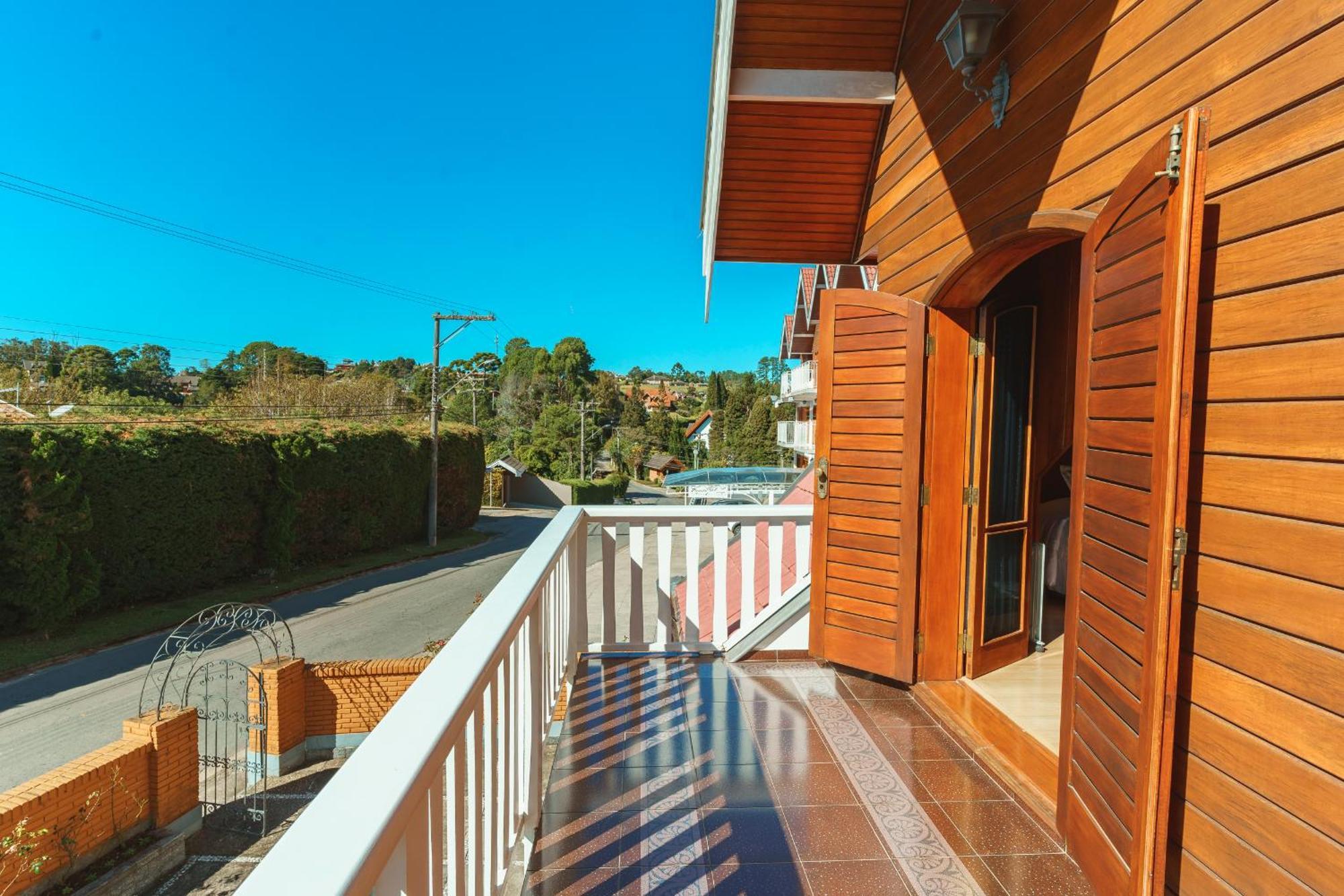 Economy Double Room External