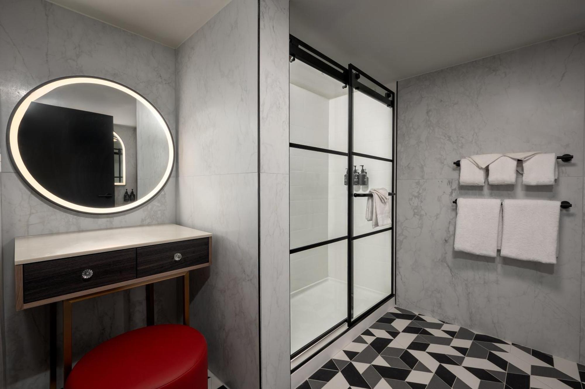 Premium King Room