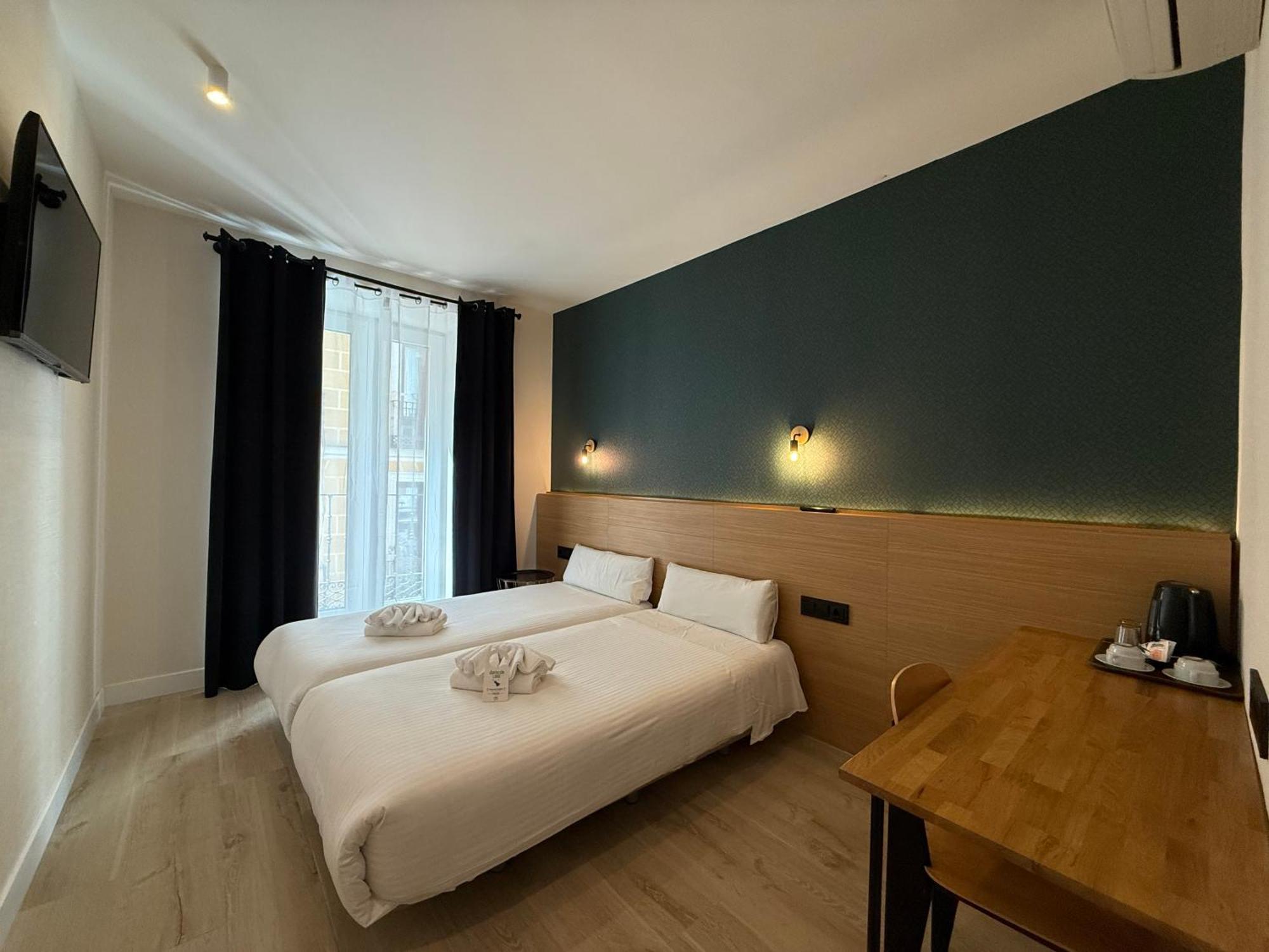 Superior Double Room Private Bathroom