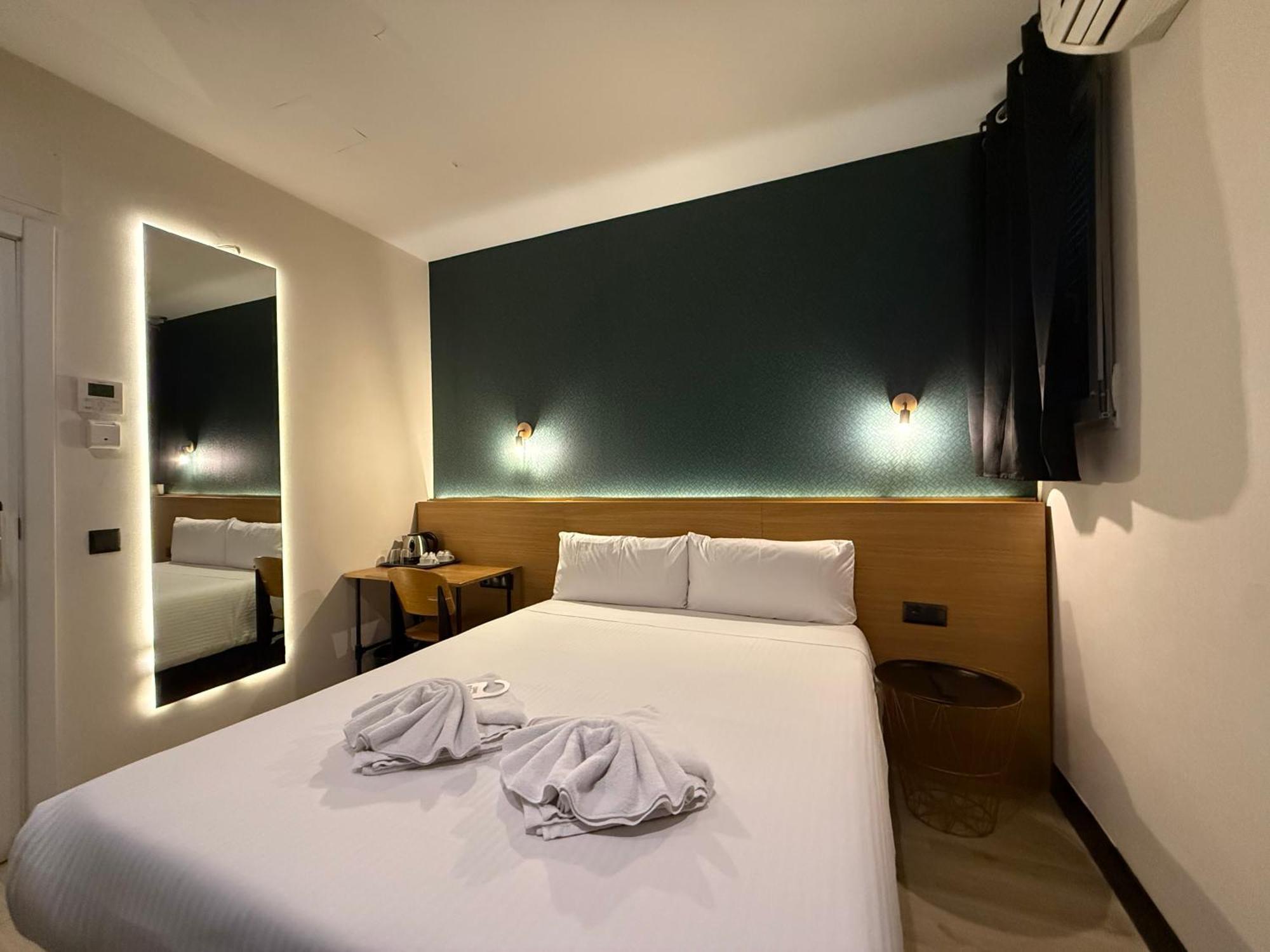 Economy Double Room Private Bathroom