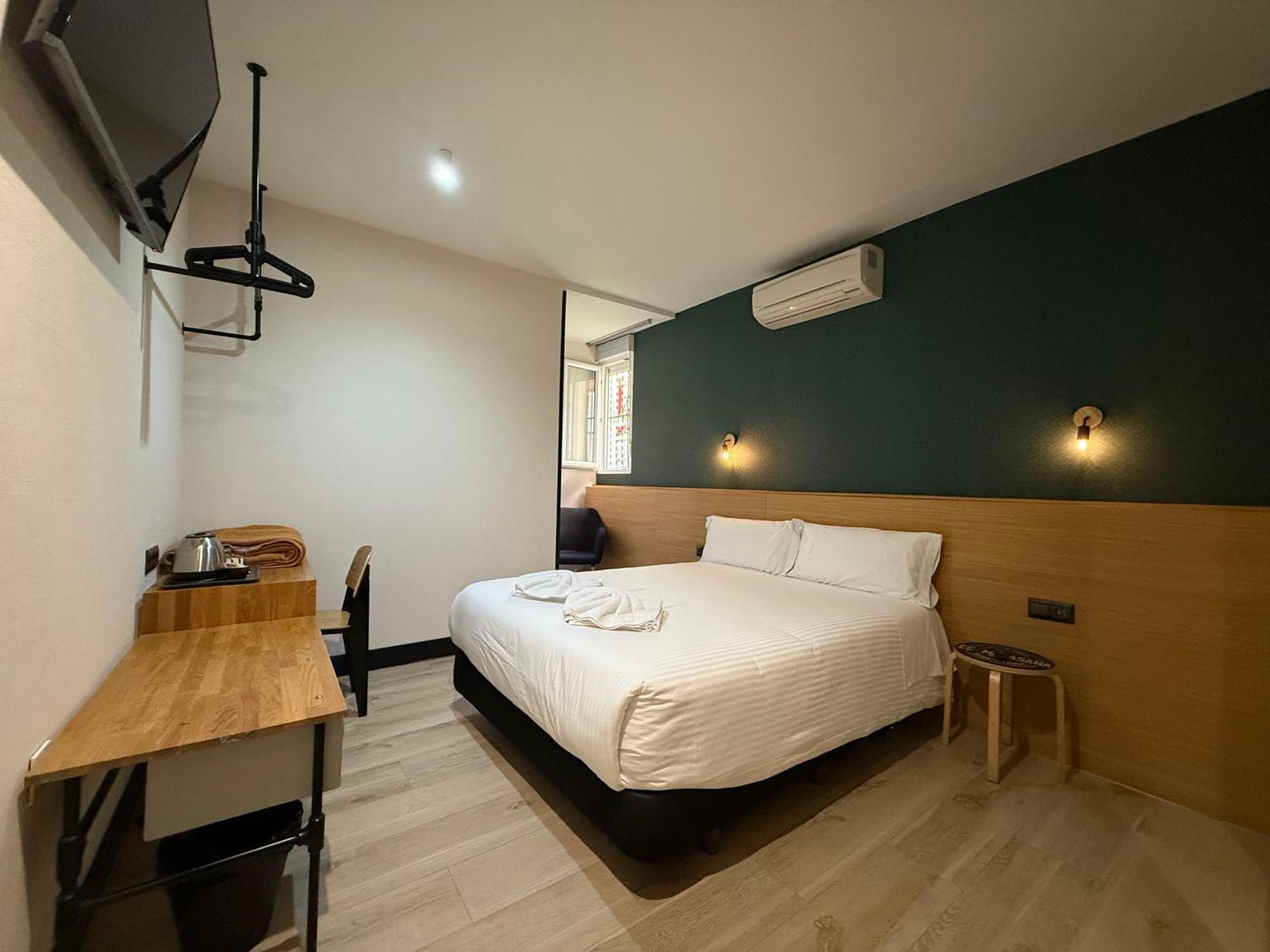 Standard Double Room Private Bathroom