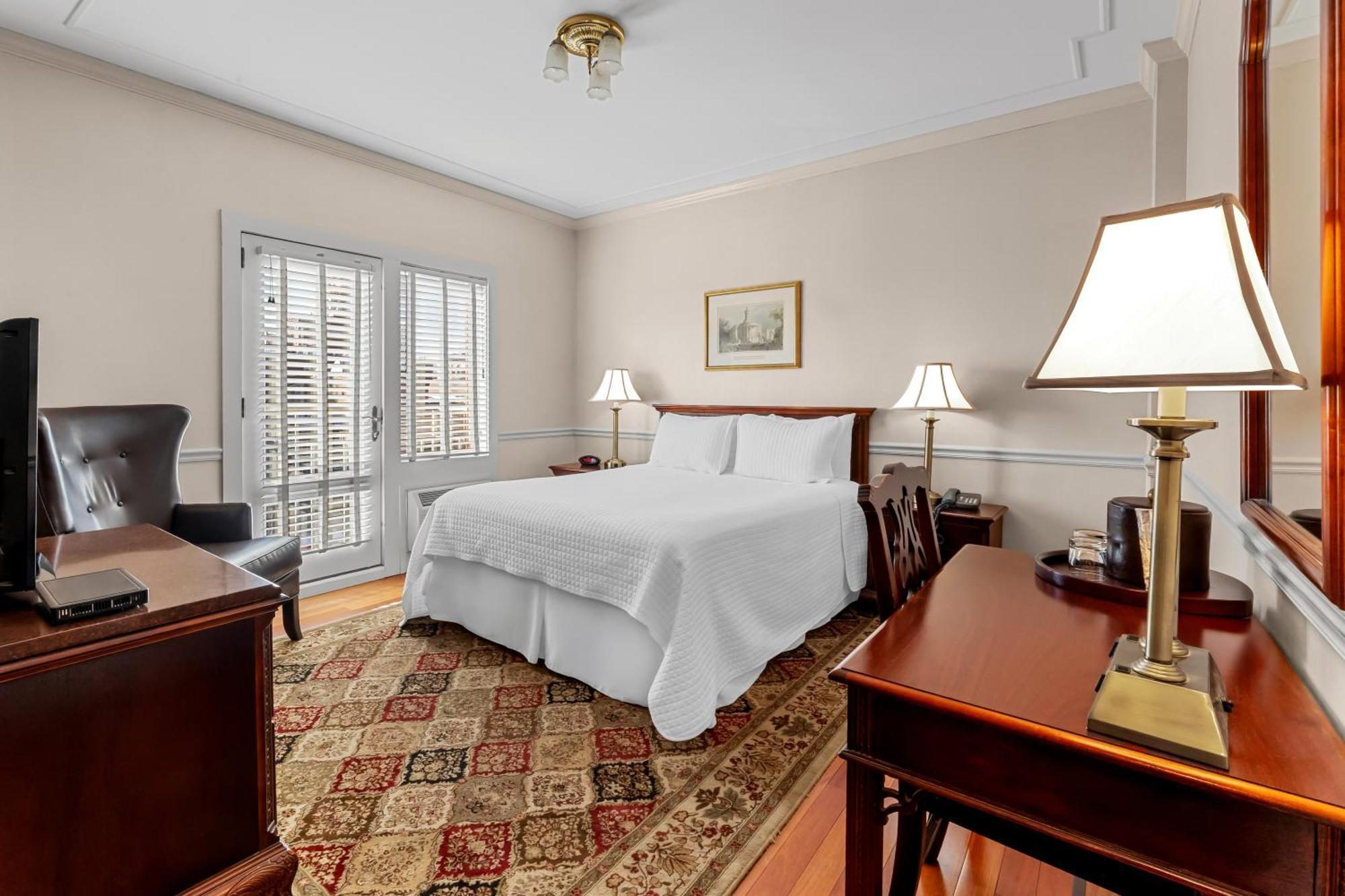 Queen Room Balcony