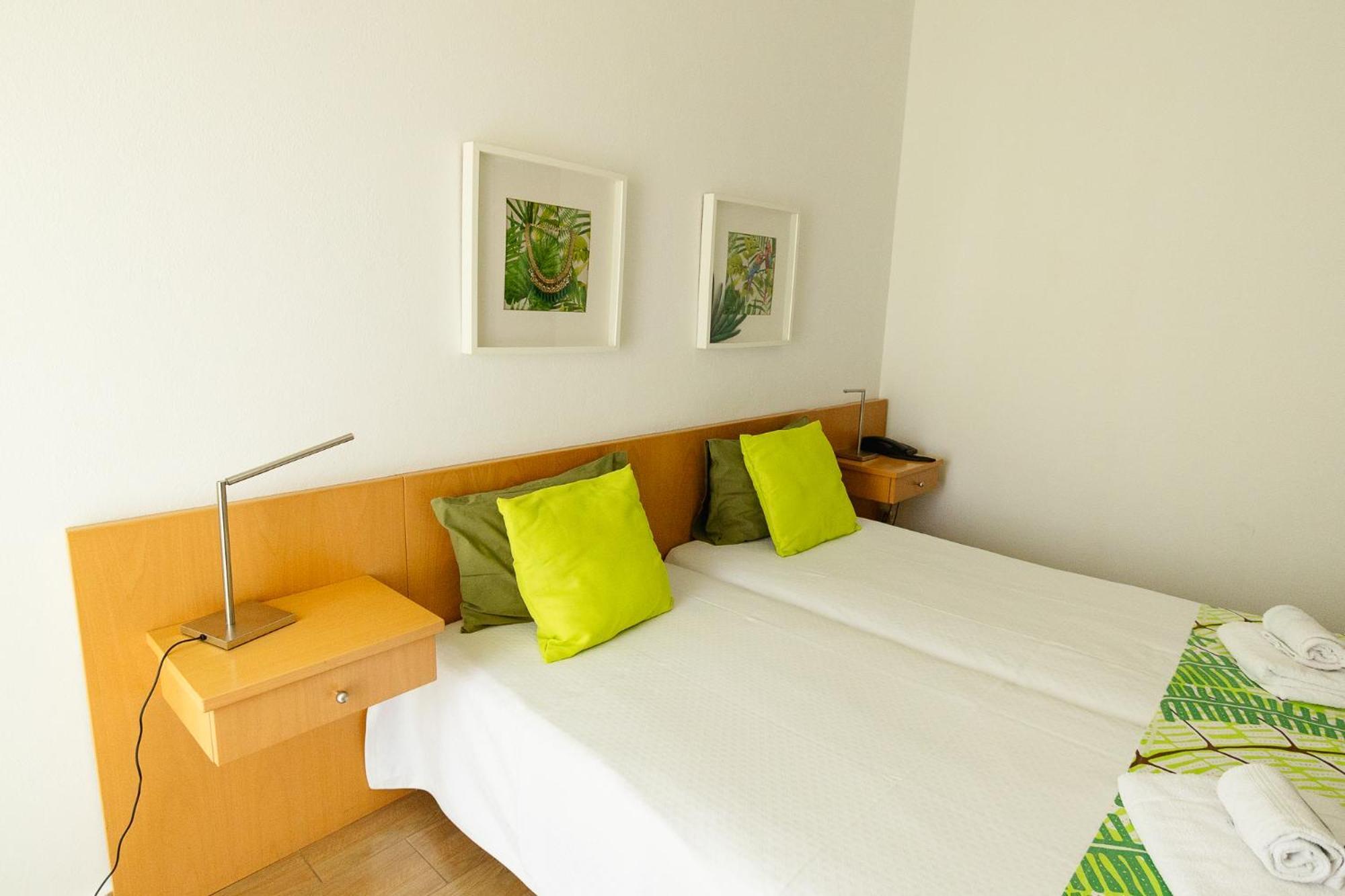 Twin Room Terrace