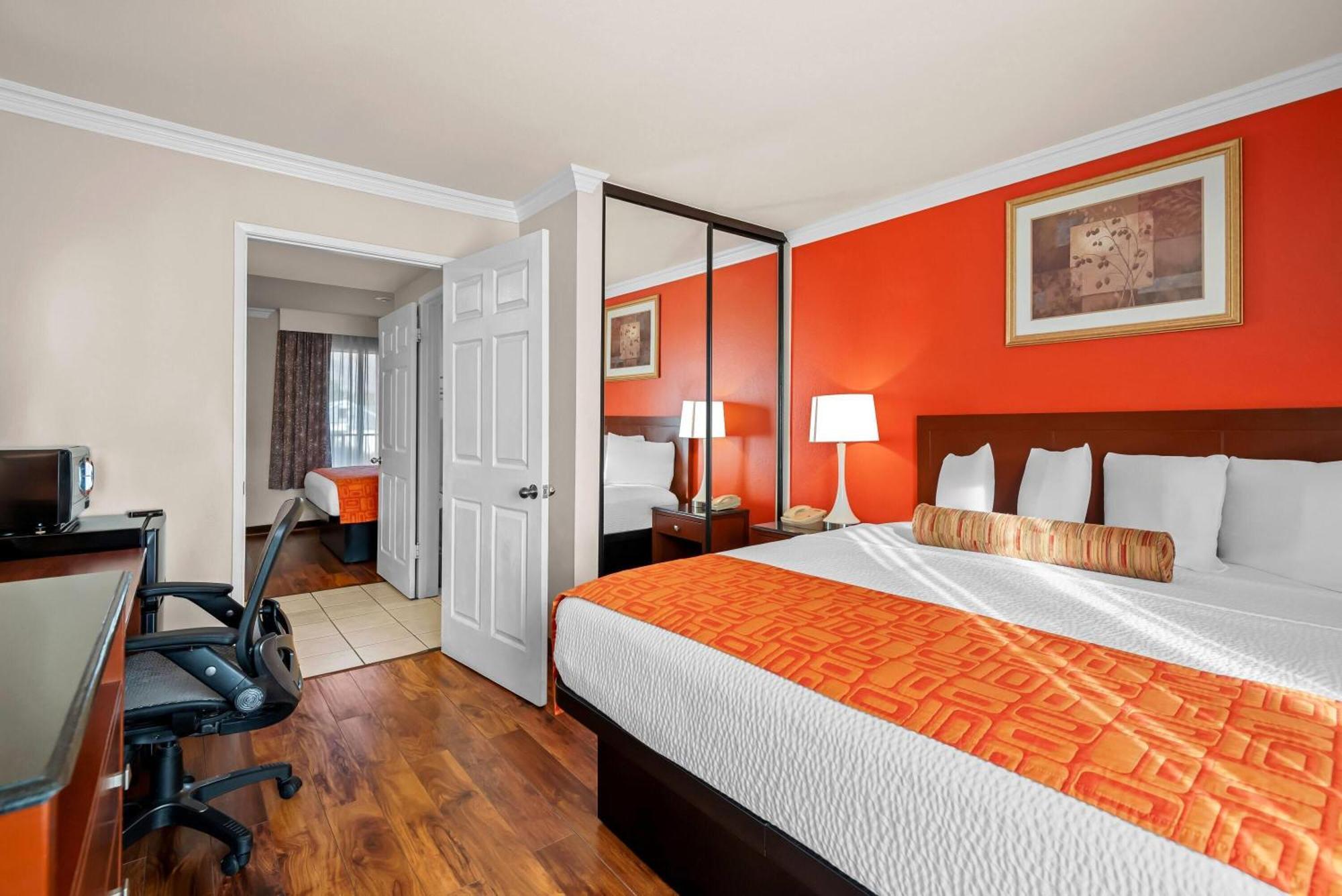 Two-Bedroom Suite