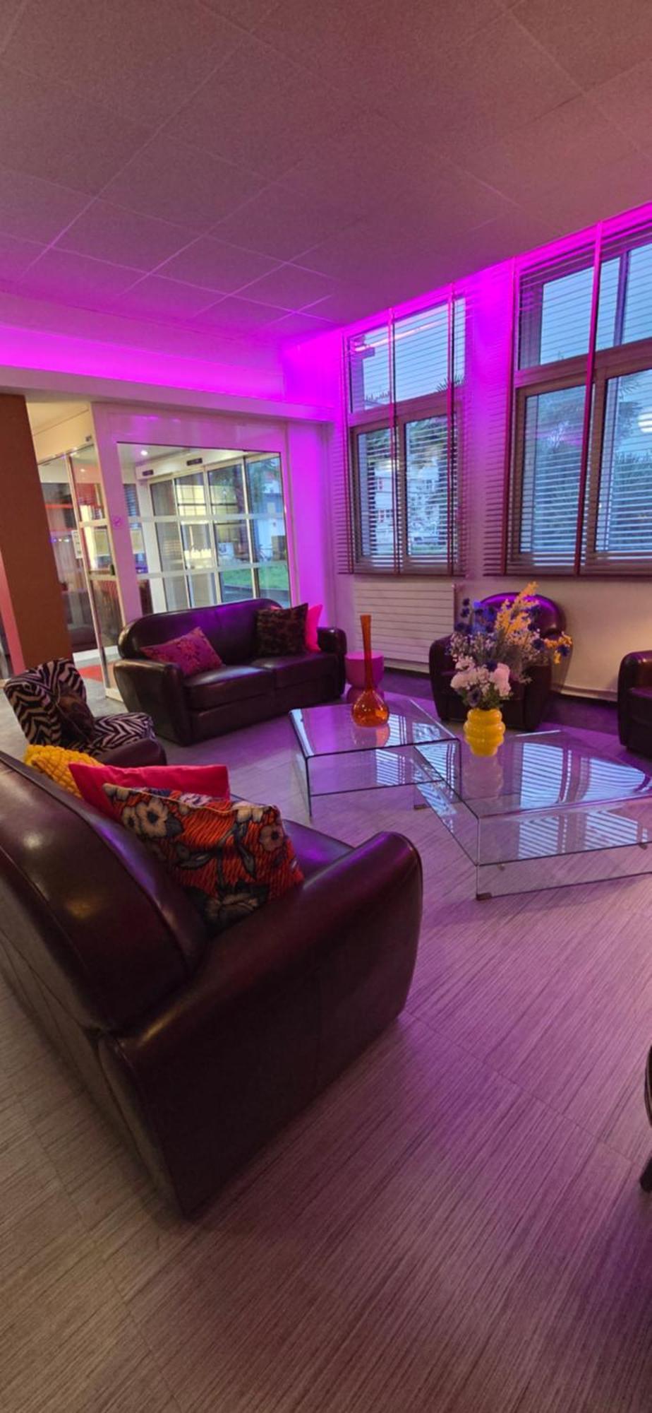 Deluxe Studio
