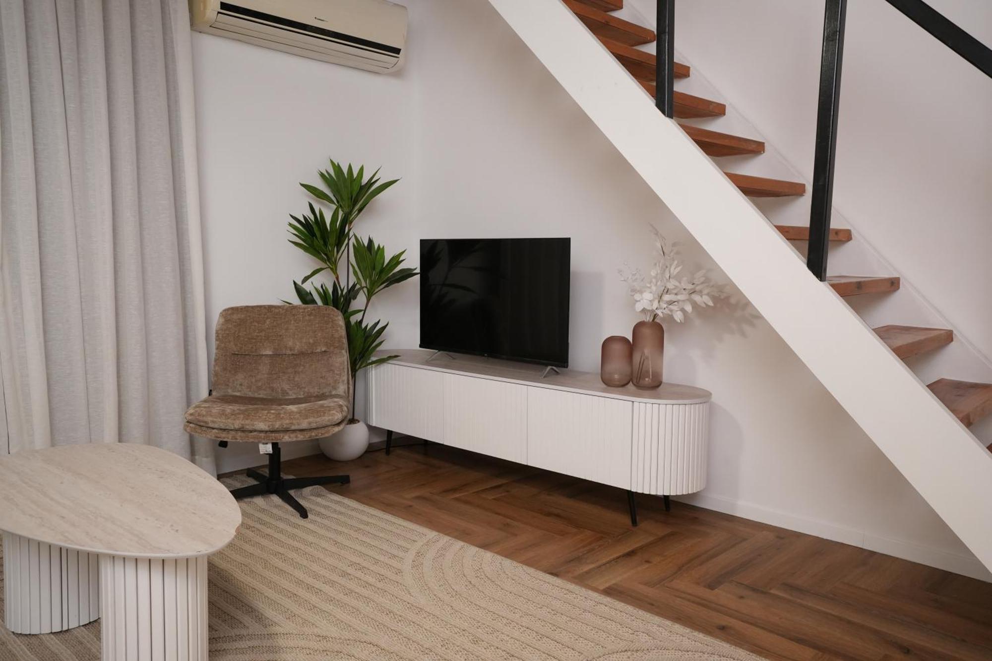 Maisonnette/Duplex Studio