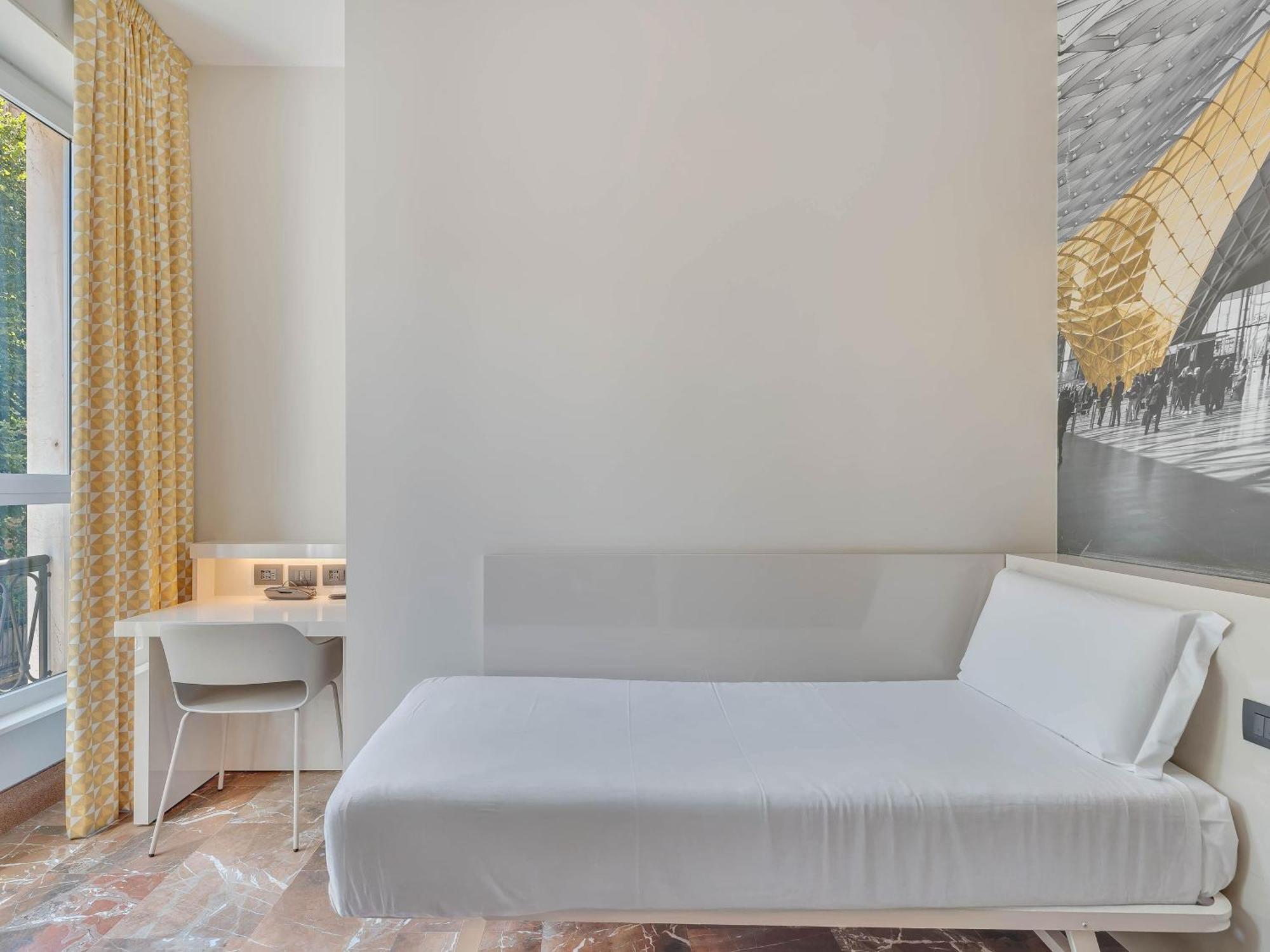 Single Room,1742901262:JPEG