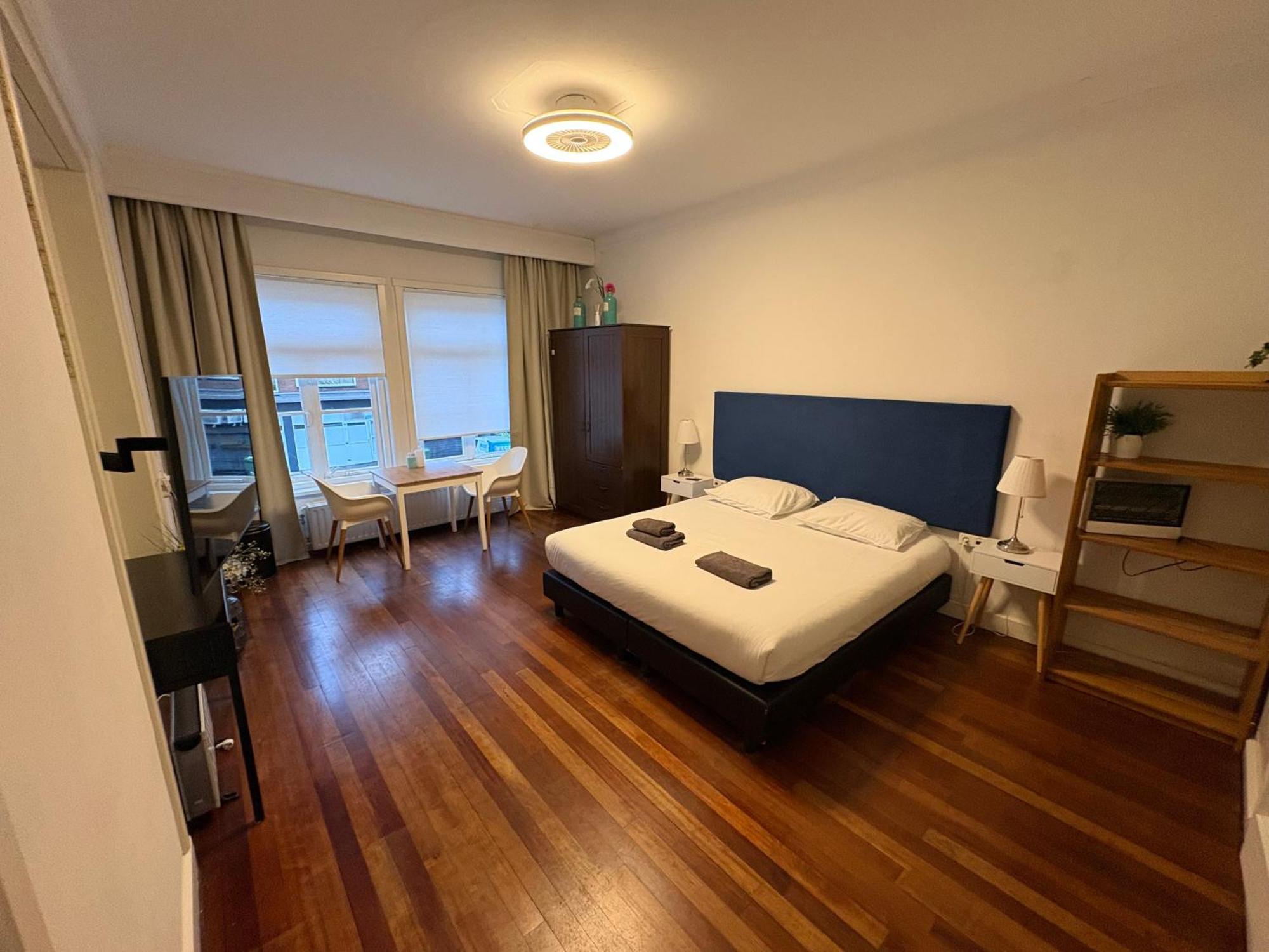 Deluxe Double Room with Shower