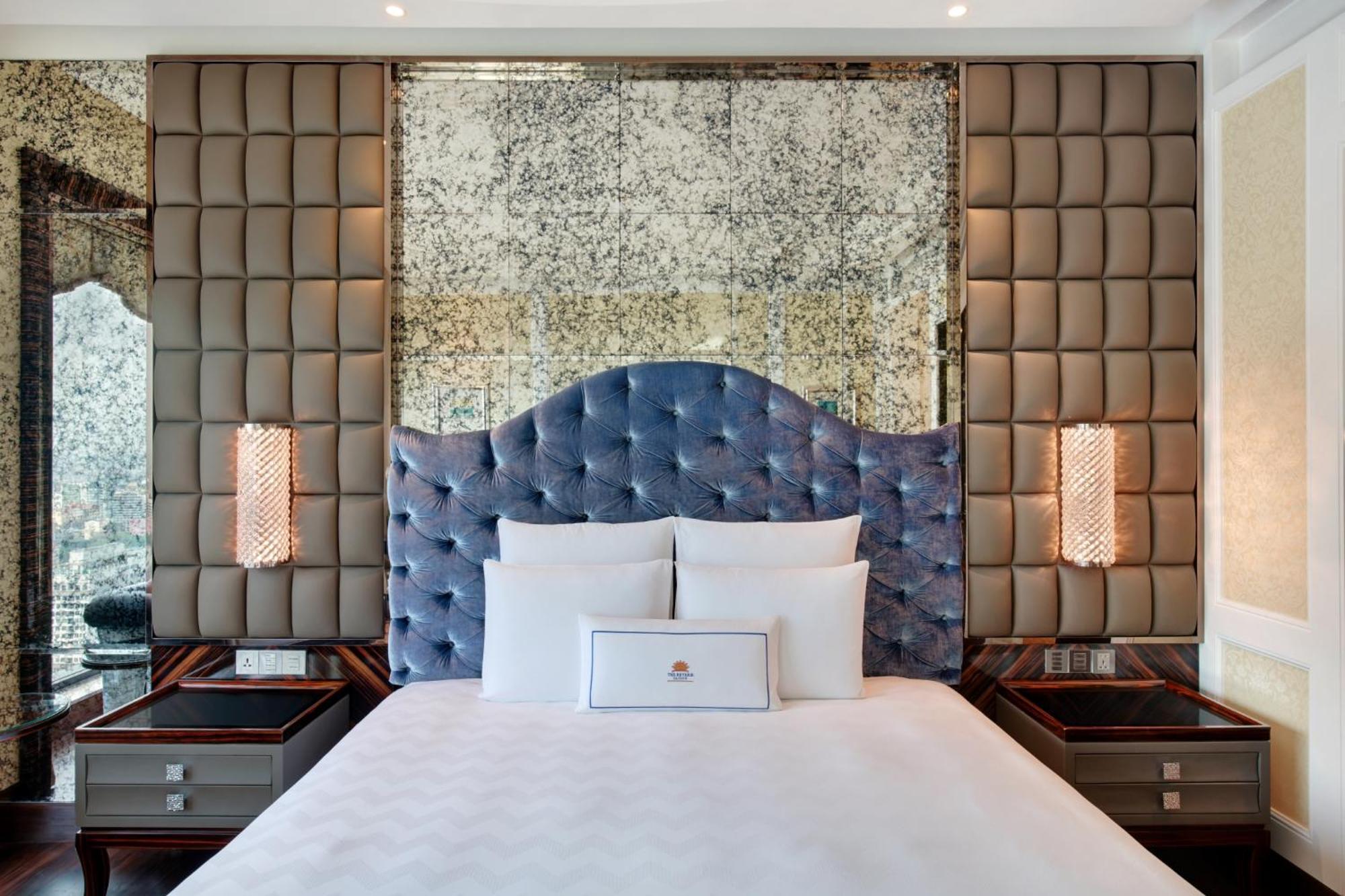 Deluxe King Room High Floor