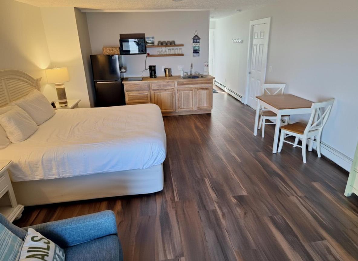 Quadruple Room Lake View