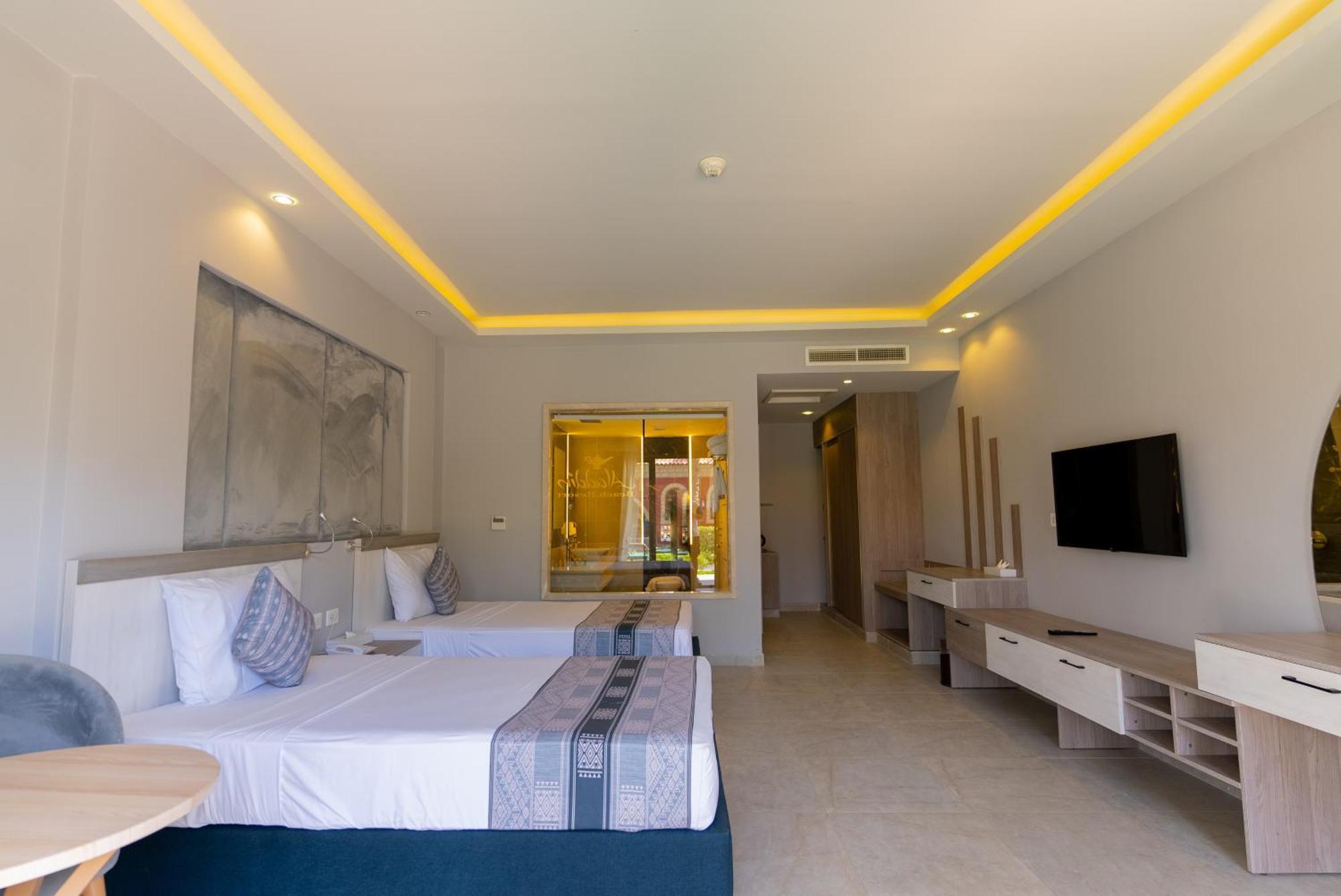 Deluxe Double or Twin Room Garden View