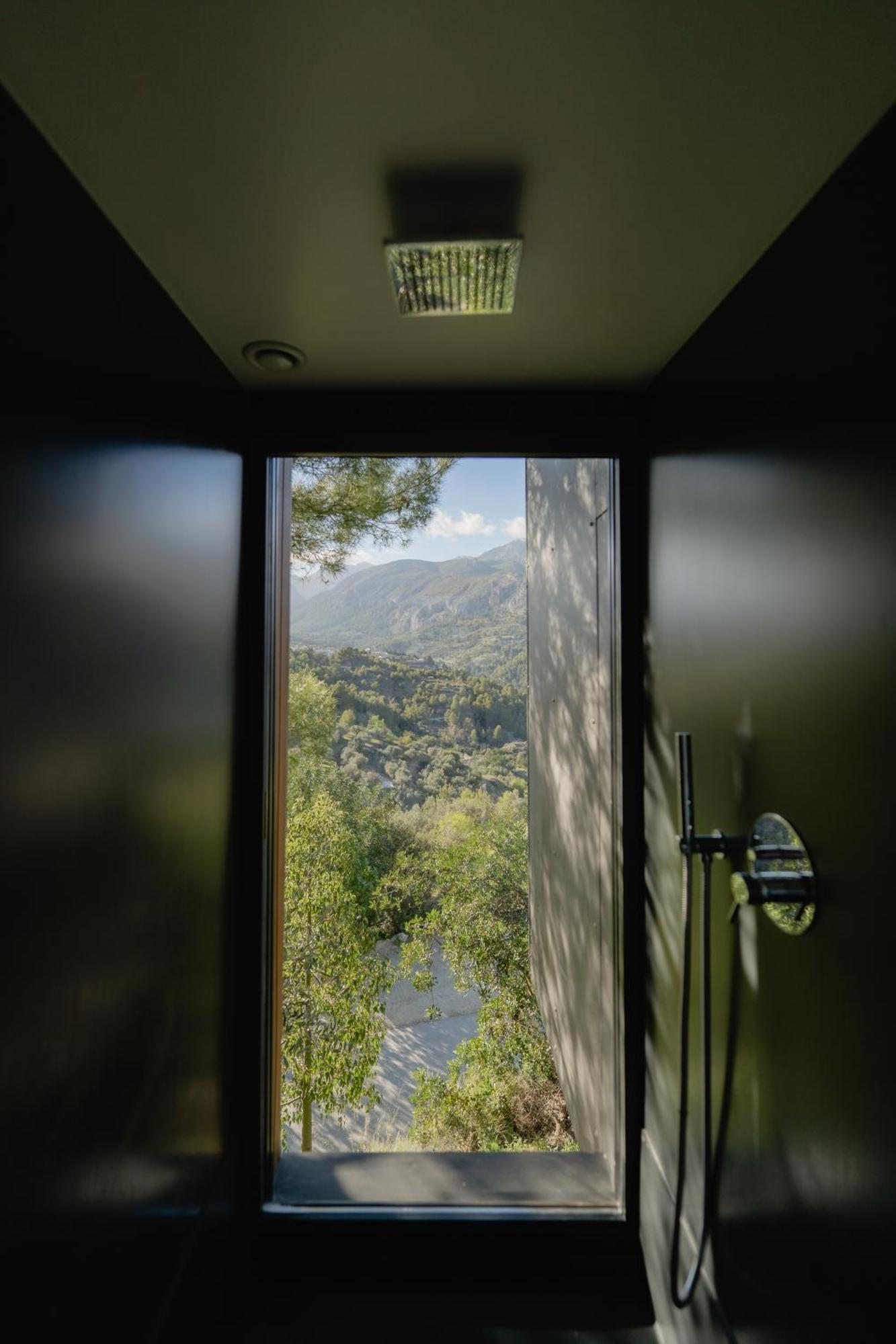Double Room Mountain View