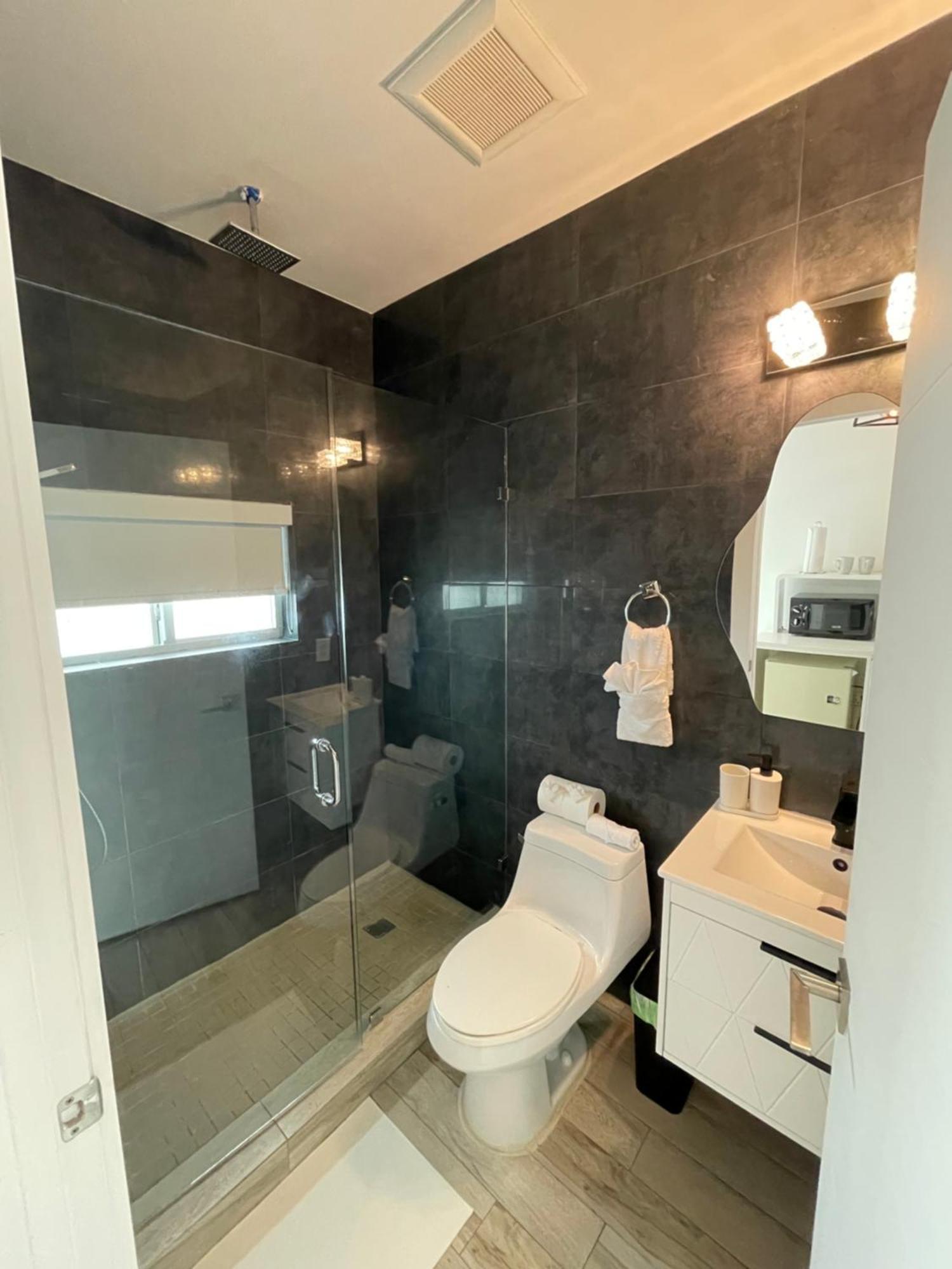 Standard Suite