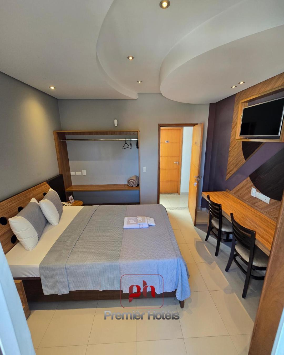 Standard Suite