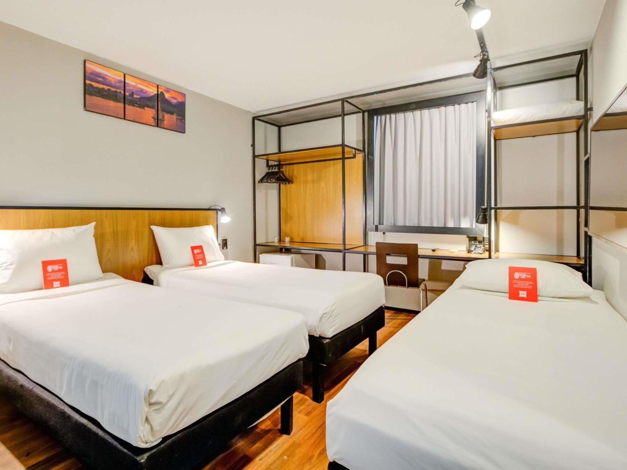Apartamento Standard com 3 Camas de Solteiro