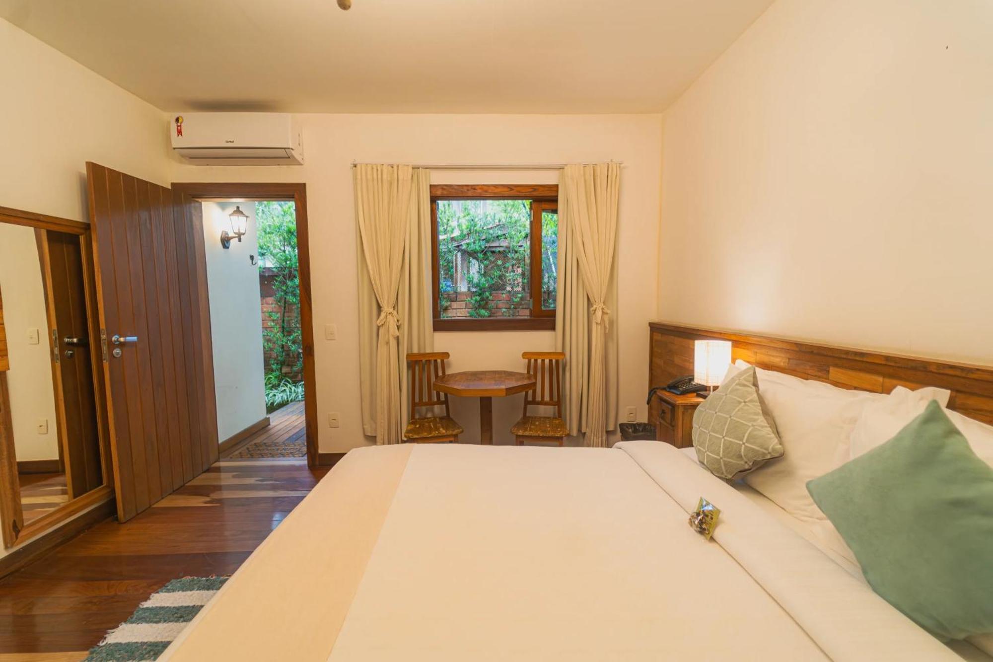 Large Double or Twin Room