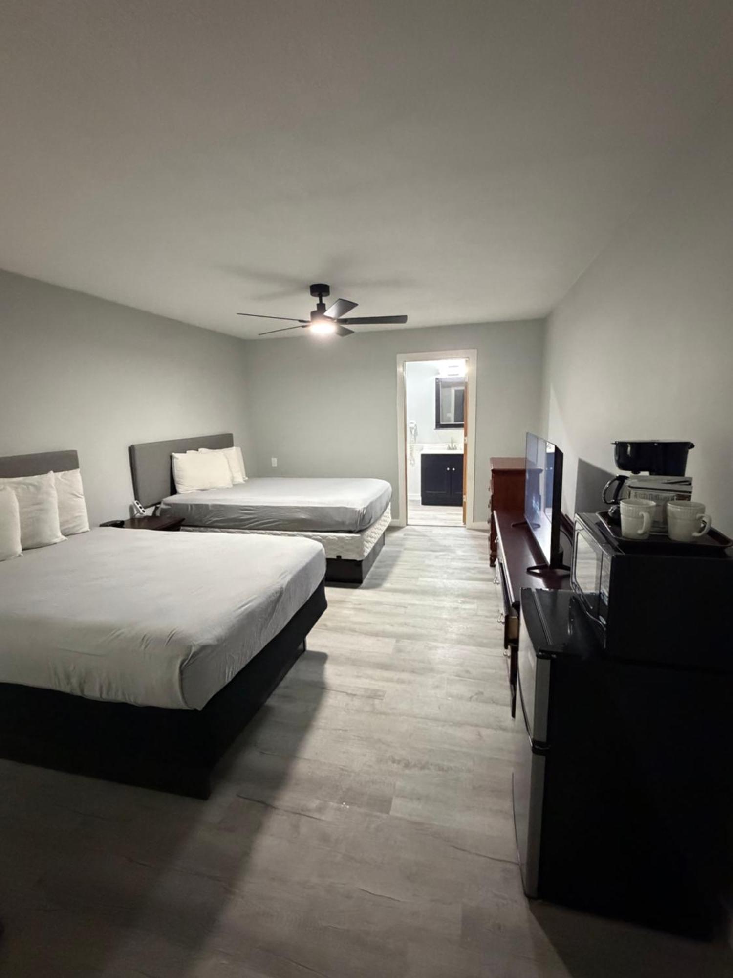 Standard Double Room Two Double Beds