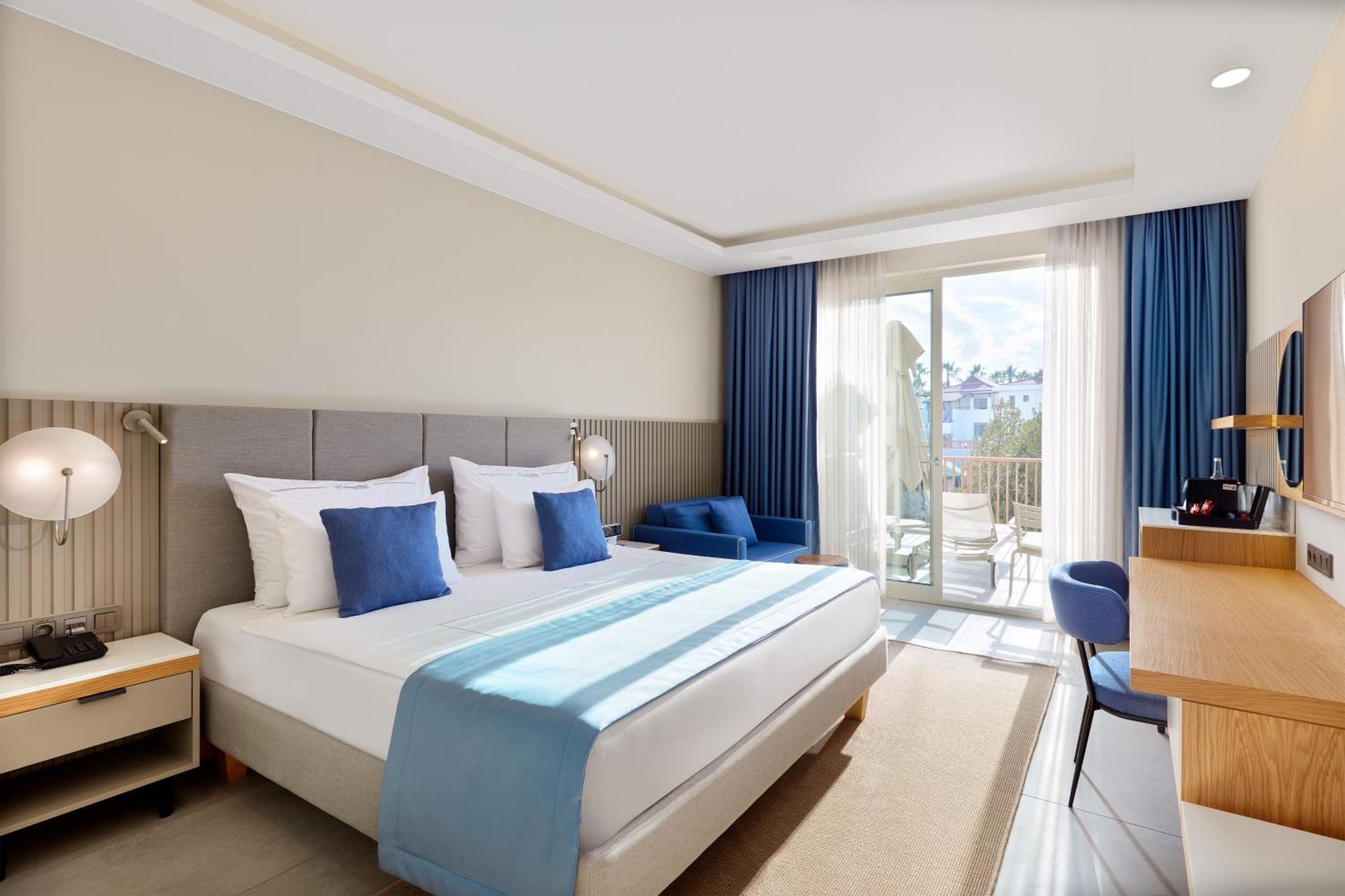 Triple Room Terrace