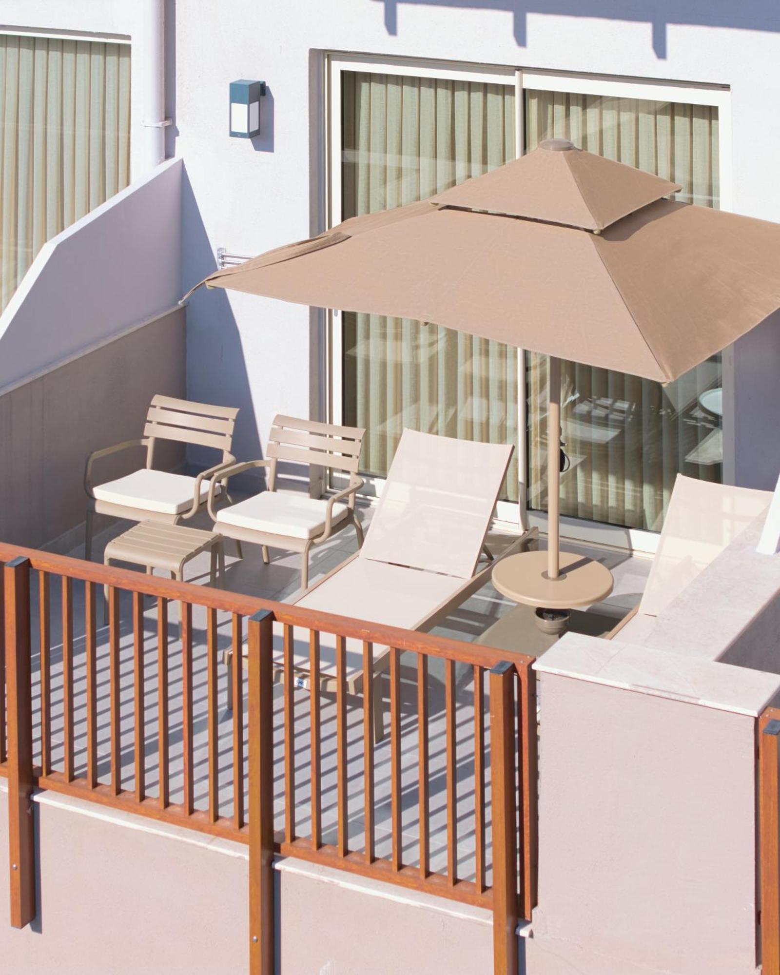 Triple Room Terrace