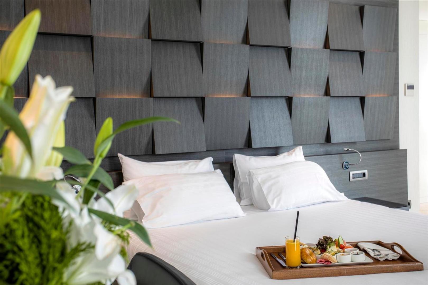 Executive King Suite