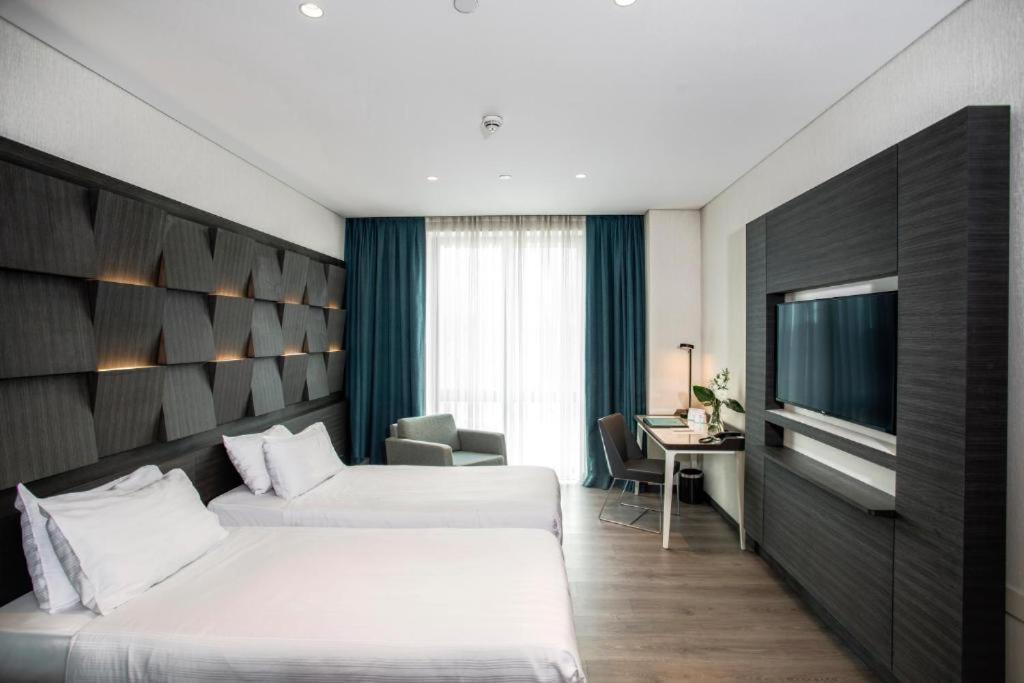 Executive Twin Suite