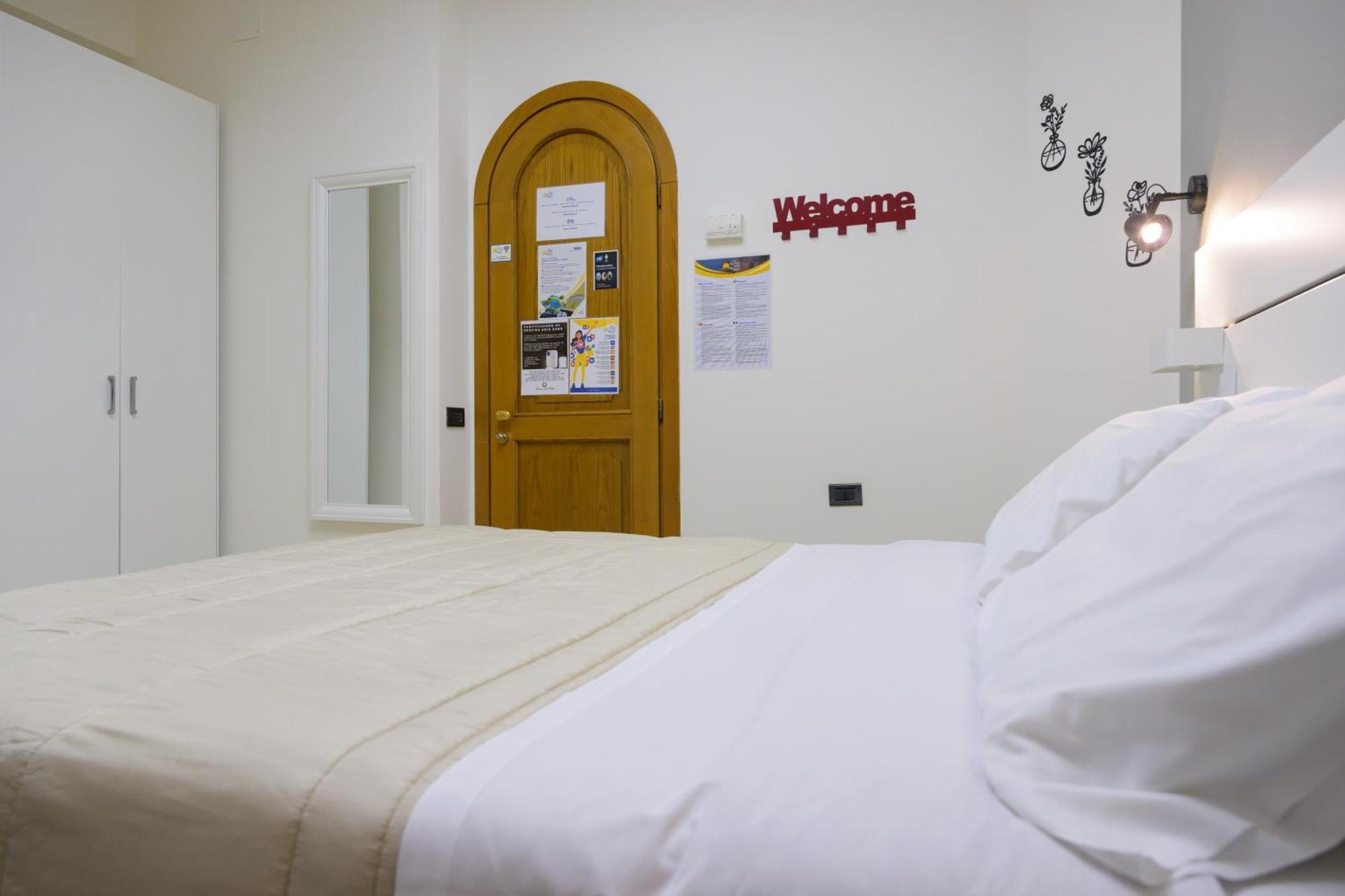 Double or Twin Room Private Bathroom