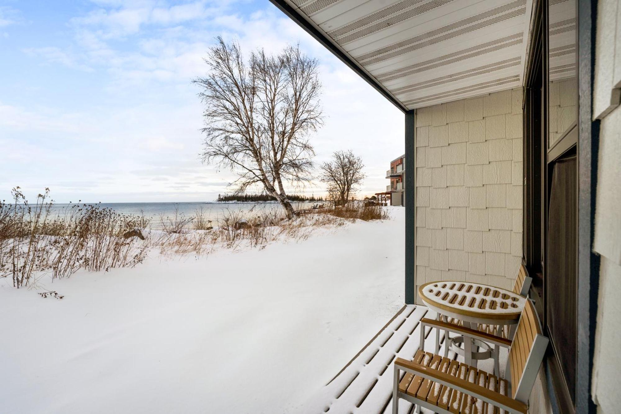 Two-Bedroom Lakeside Suite