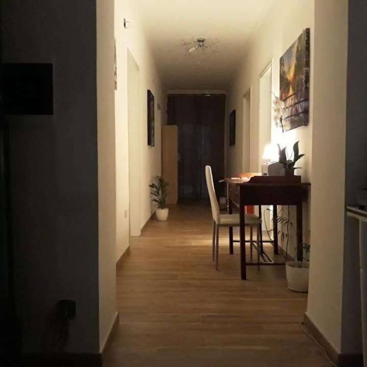 Deluxe Studio
