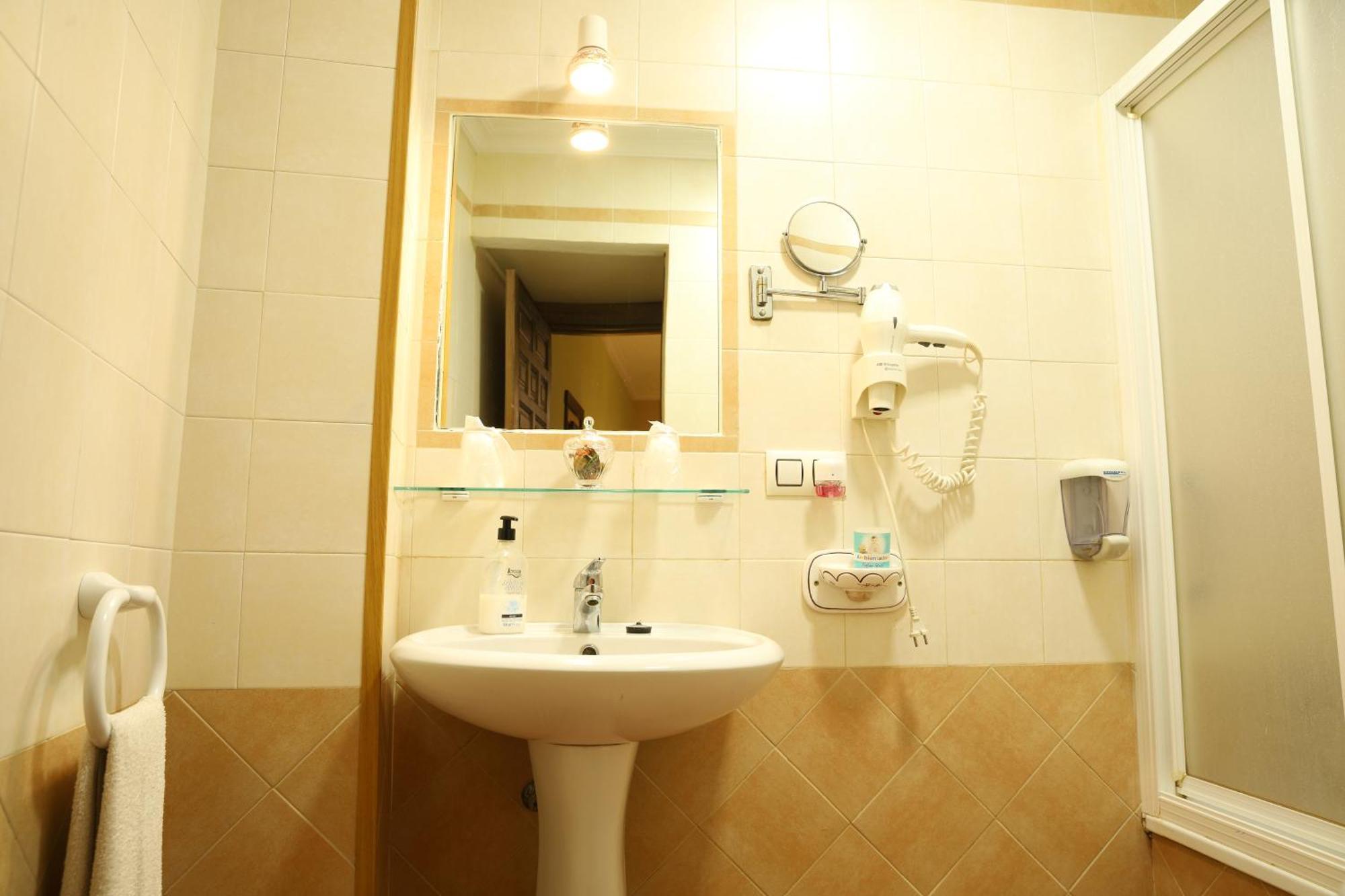 Deluxe Double Room Extra Bed