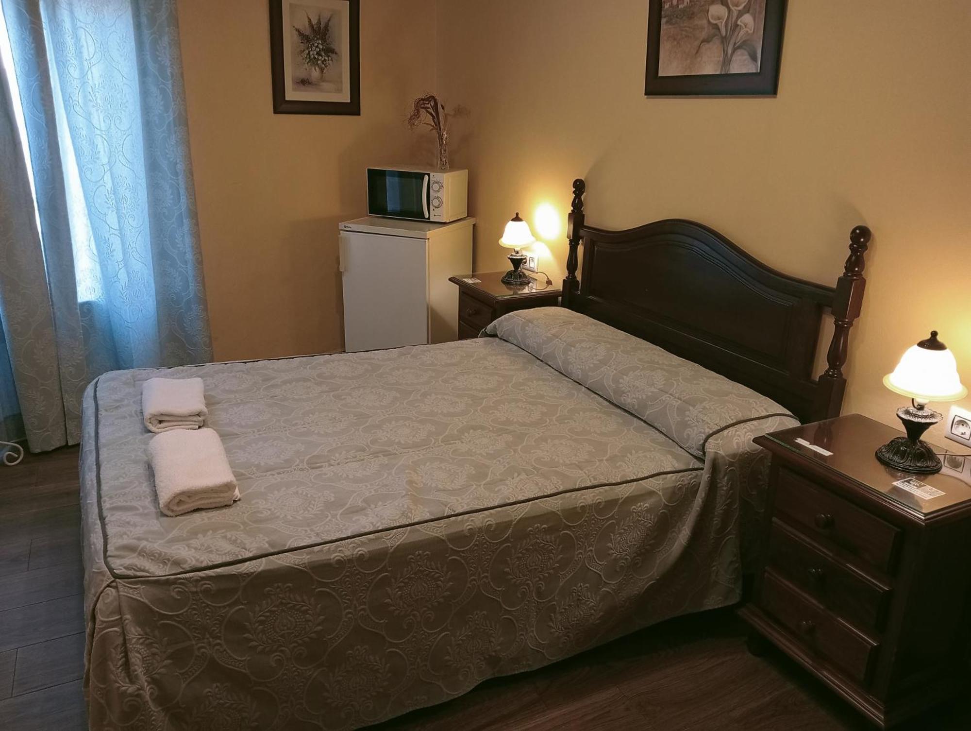Double Room Private Bathroom