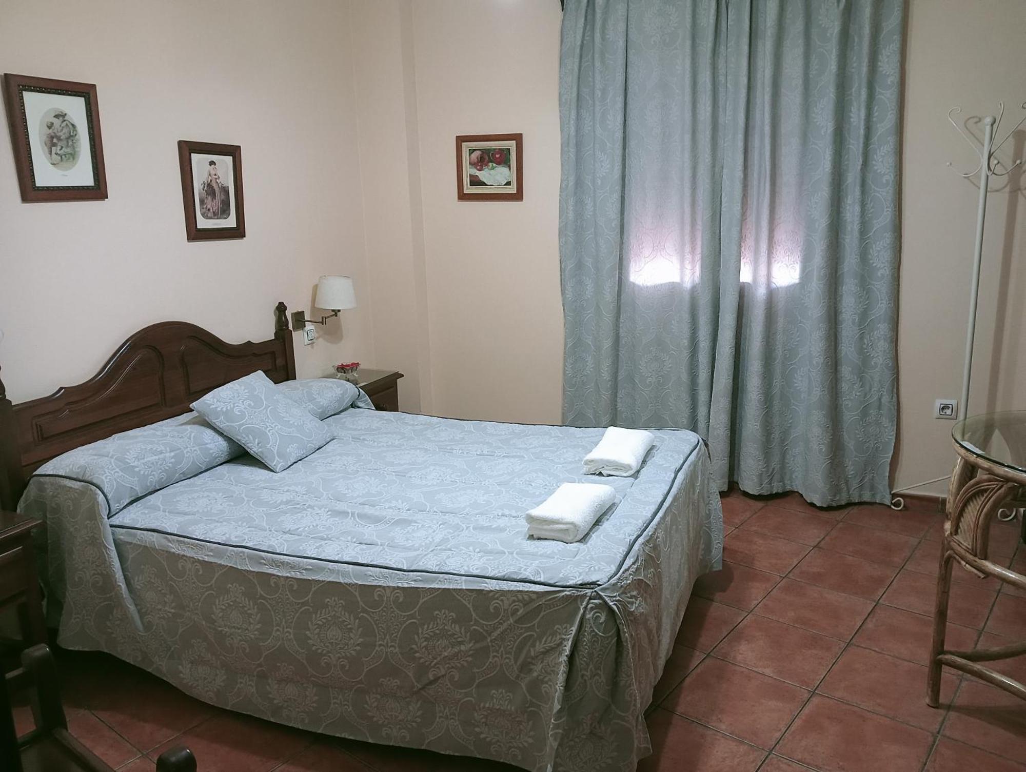 Double Room Private Bathroom