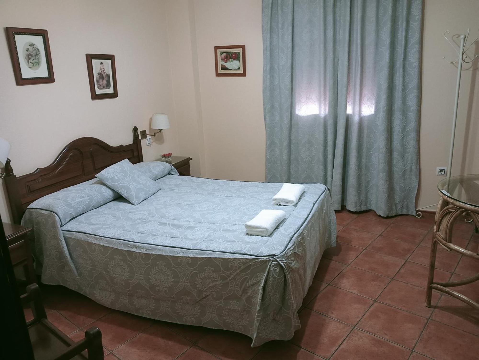 Double Room Private Bathroom