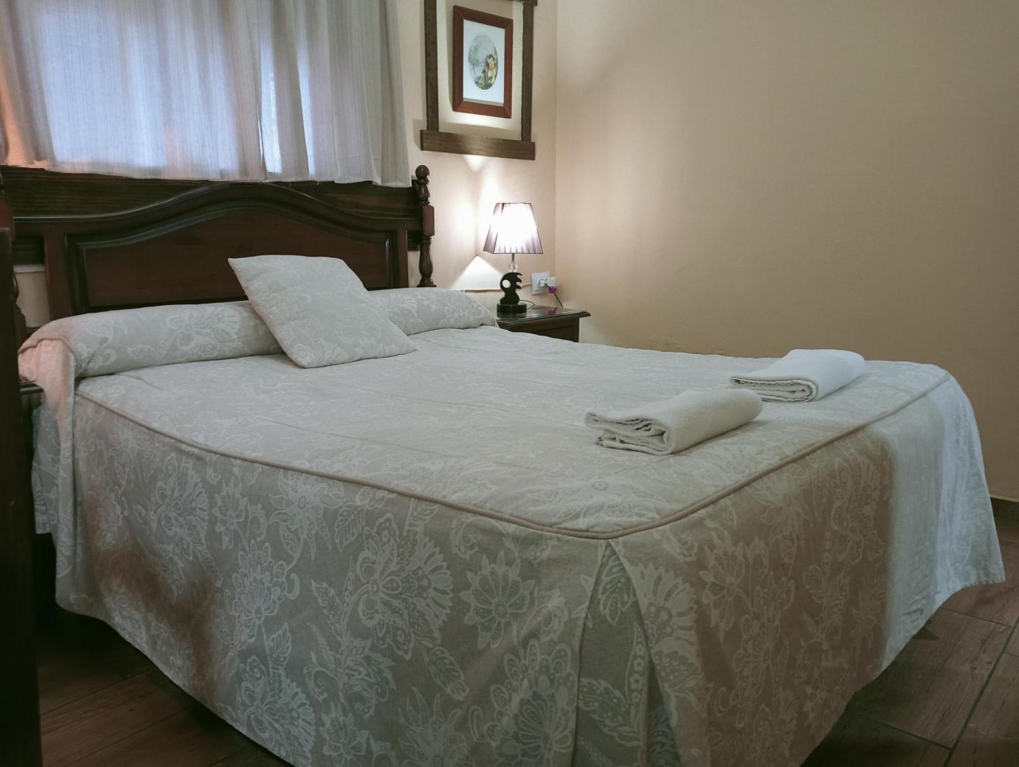 Double Room Private Bathroom