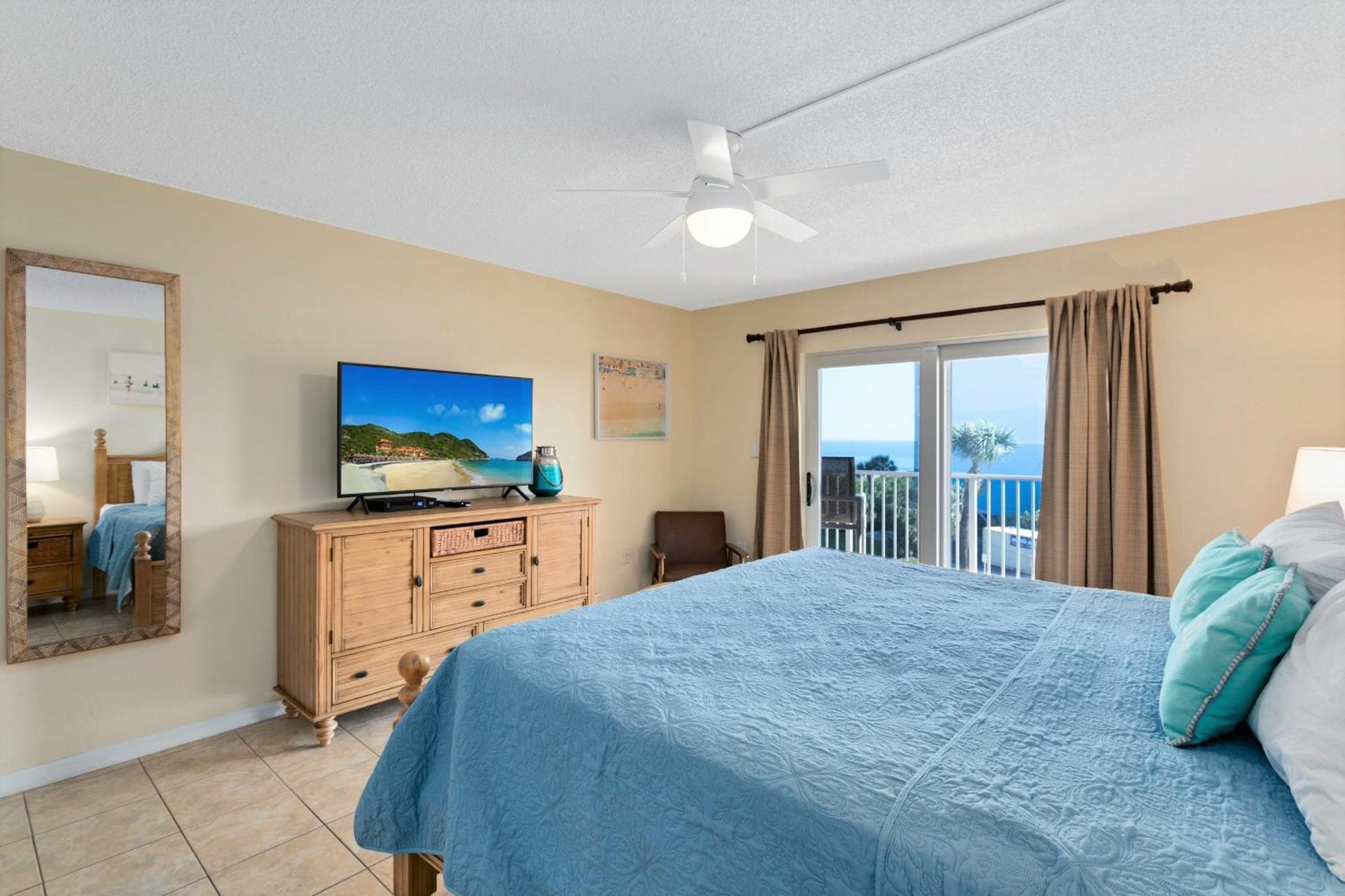 Direct Oceanfront Two-Bedroom Condo Panoramic Views Unit #48