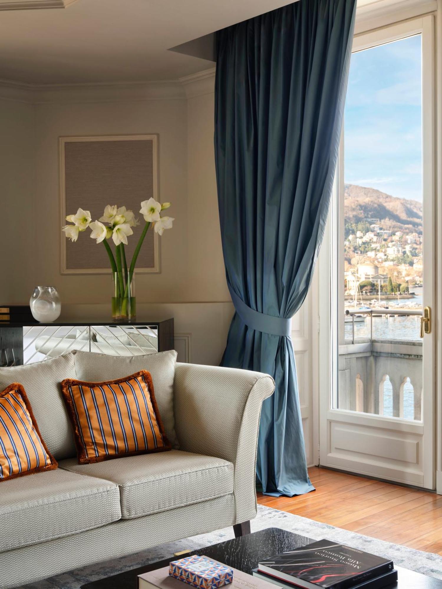 Junior Suite Lake View