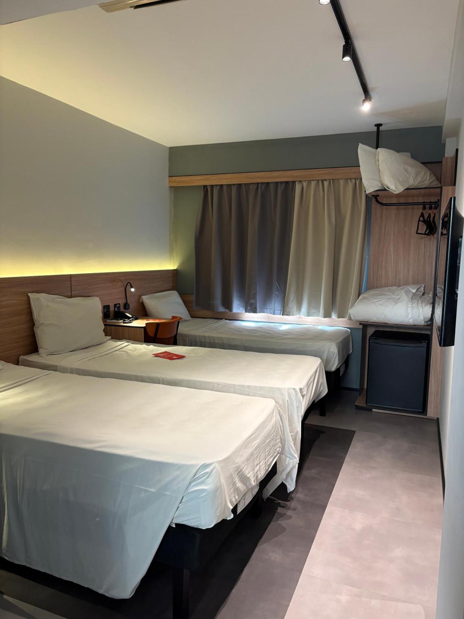 Standard Room Three Single Beds