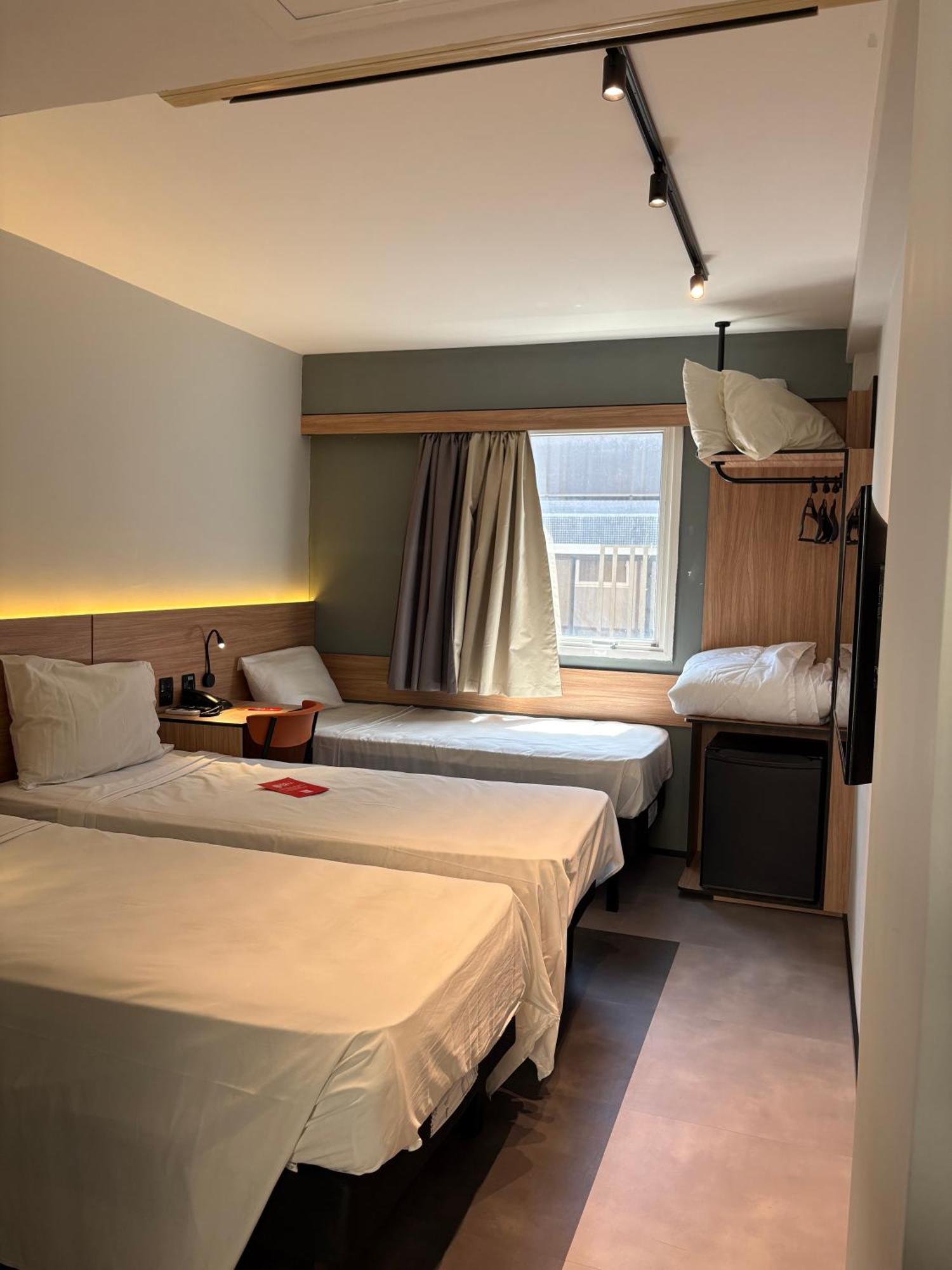 Standard Room Three Single Beds