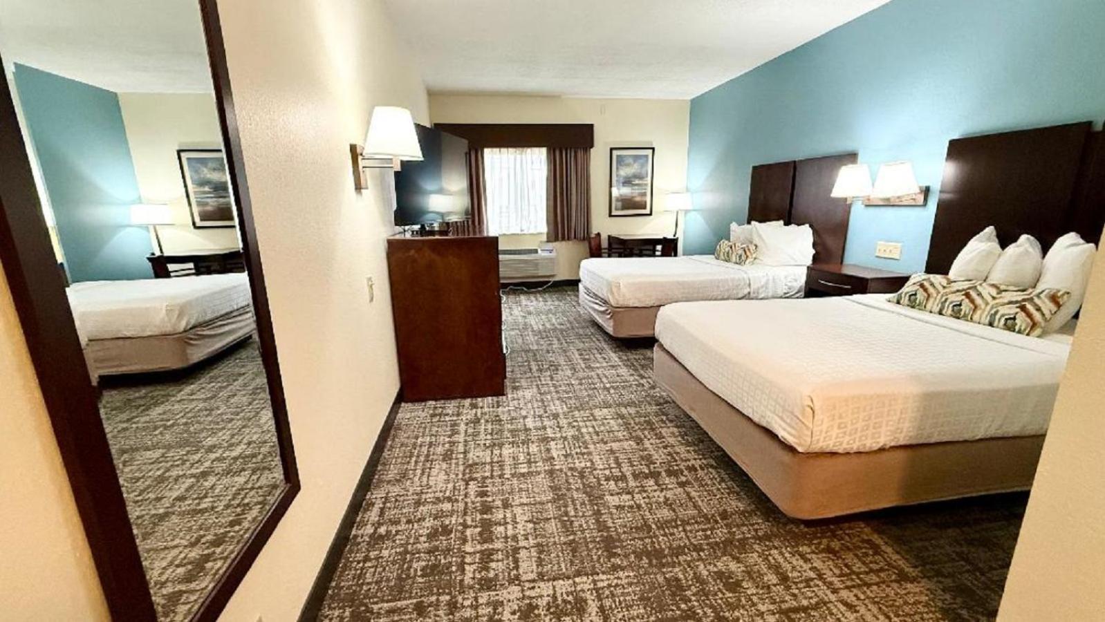 Quadruple Room Two Double Beds Non-Smoking